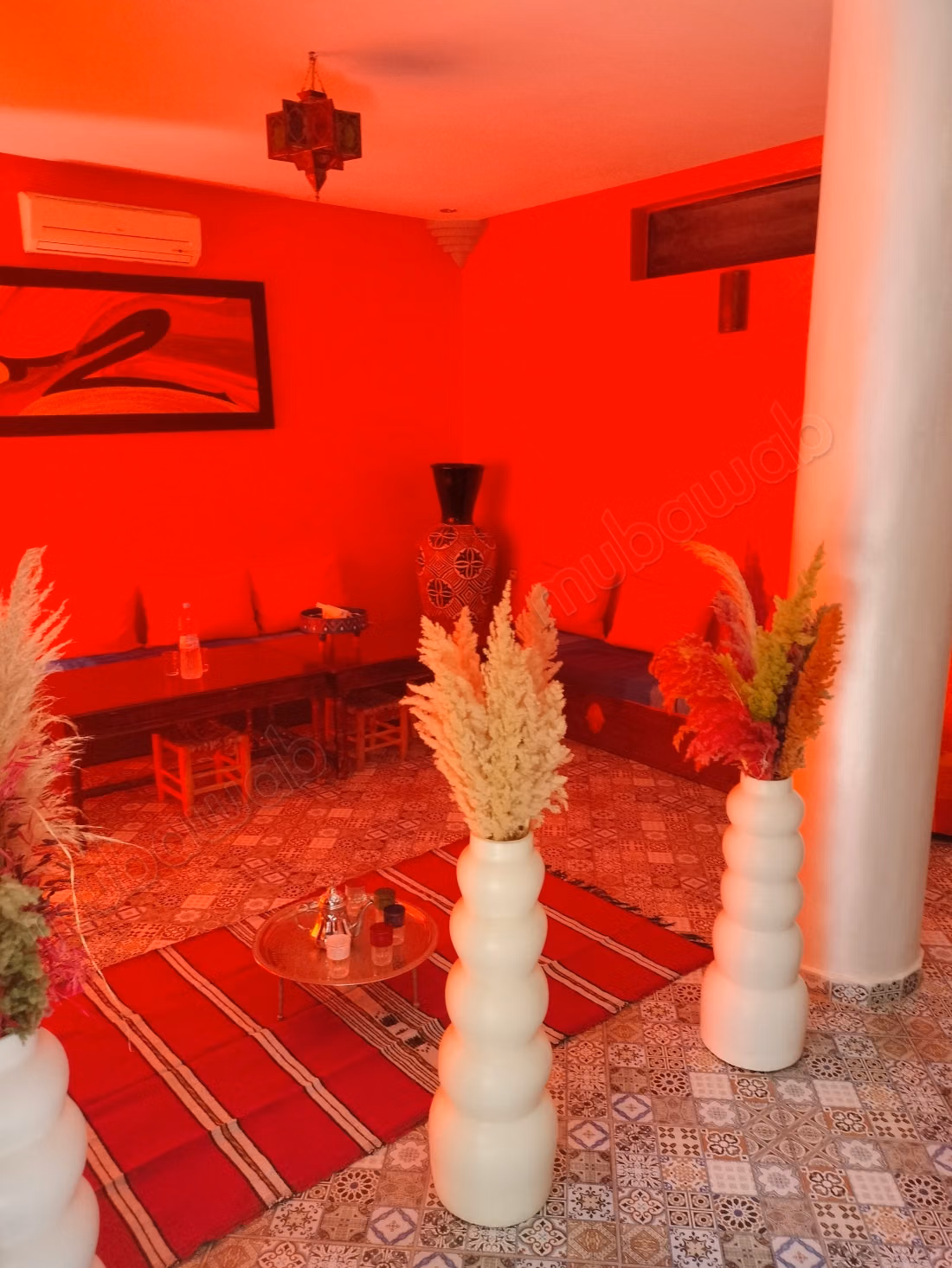 Riad de luxe à vendre à Ouled Hassoun. 6 chambres magnifiques. Cheminée, piscine