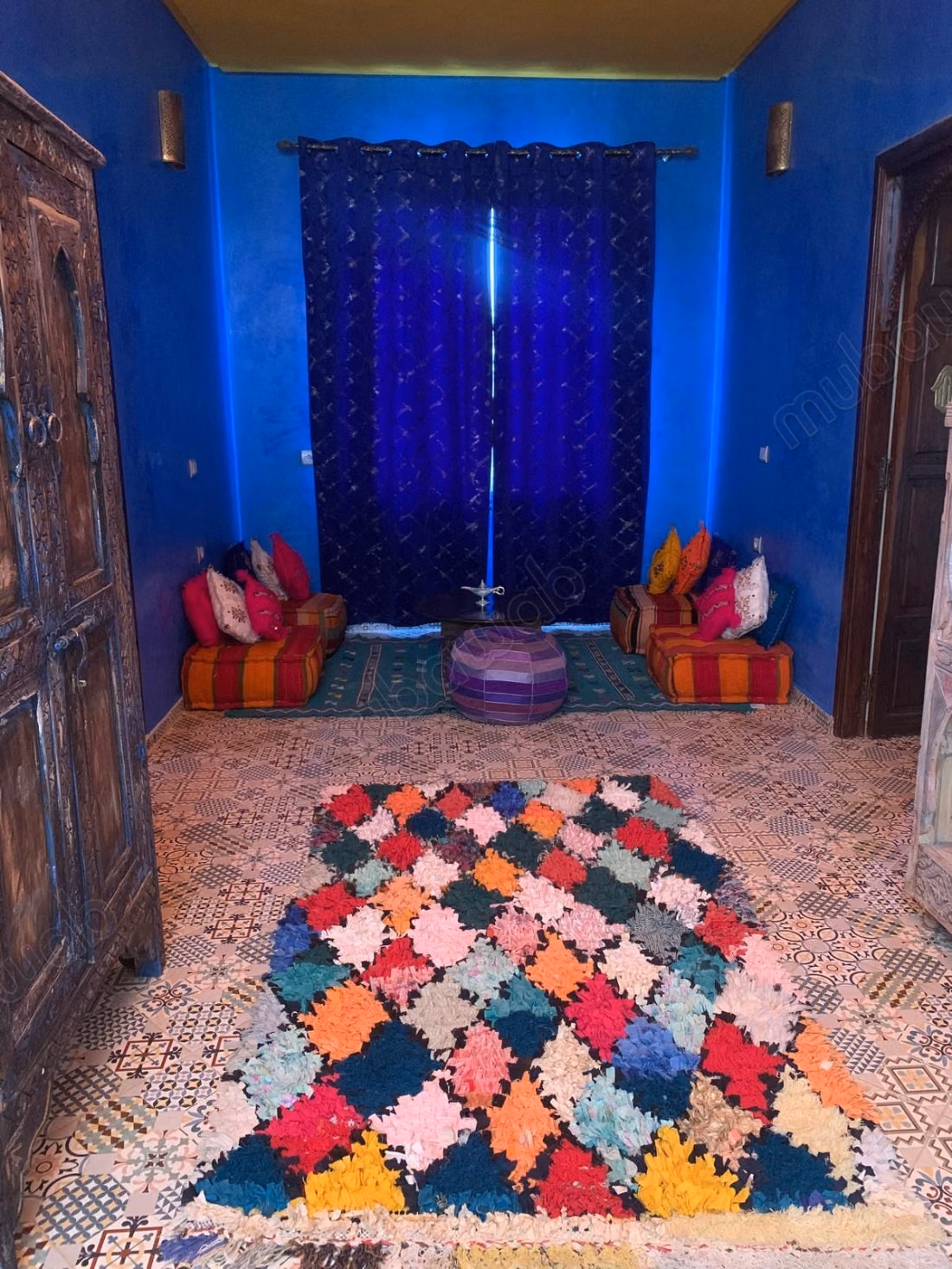 Riad de luxe à vendre à Ouled Hassoun. 6 chambres magnifiques. Cheminée, piscine
