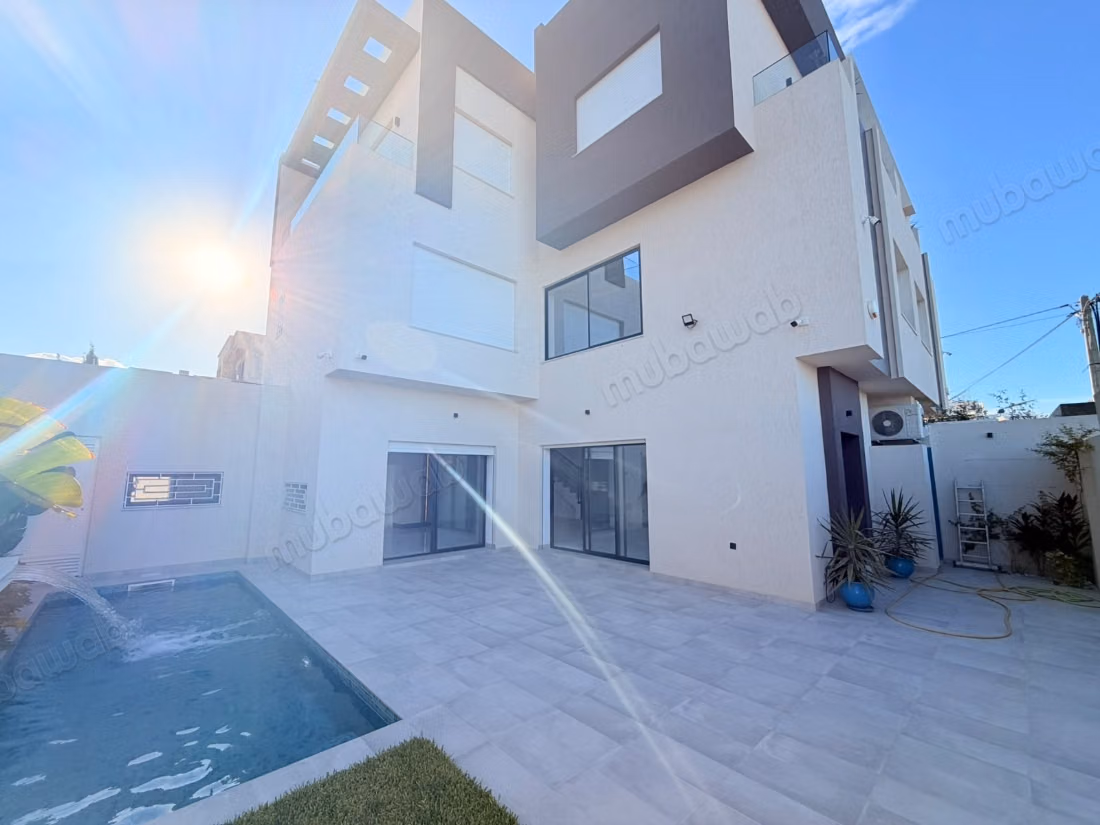 Villa jumelée en location