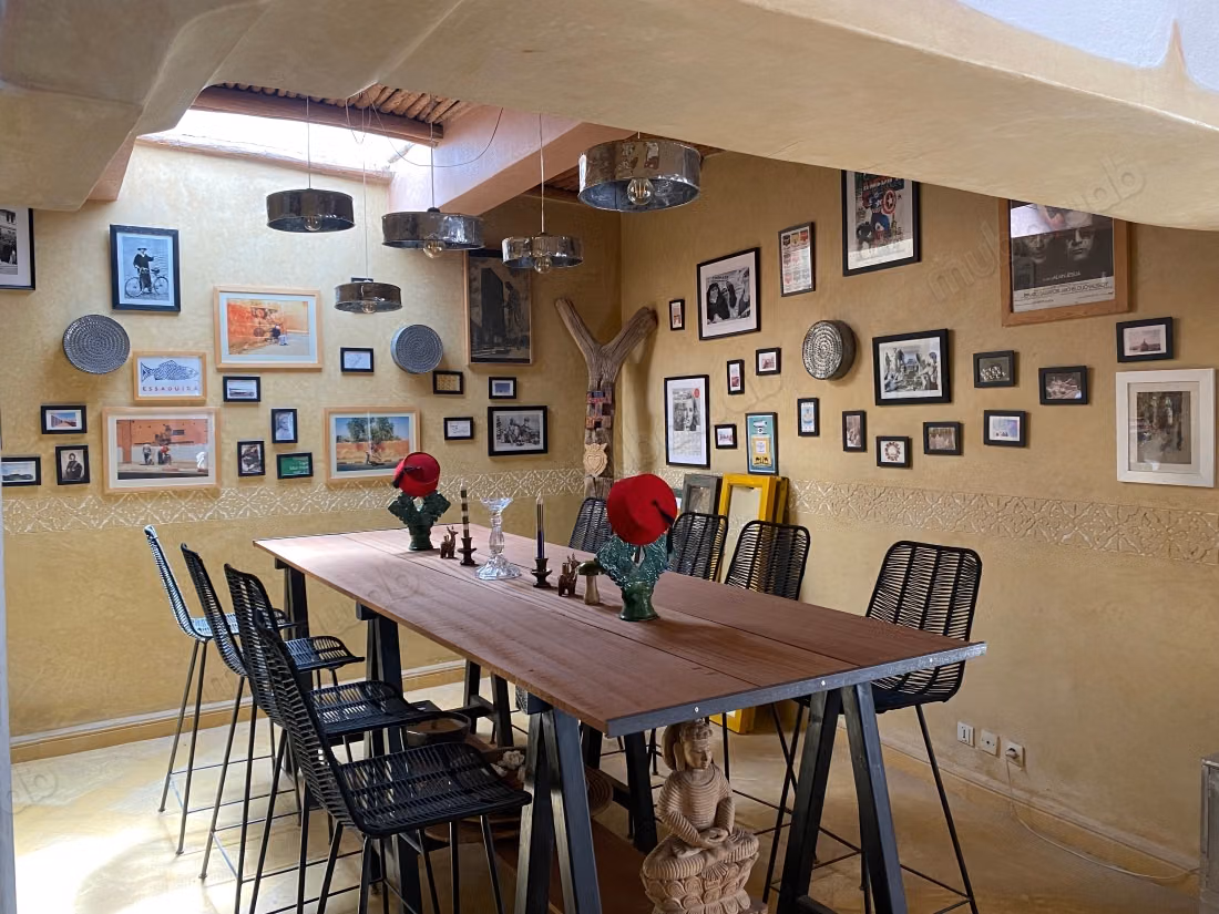 Superbe maison de campagne, 6 ch. 
Piscine chauffée