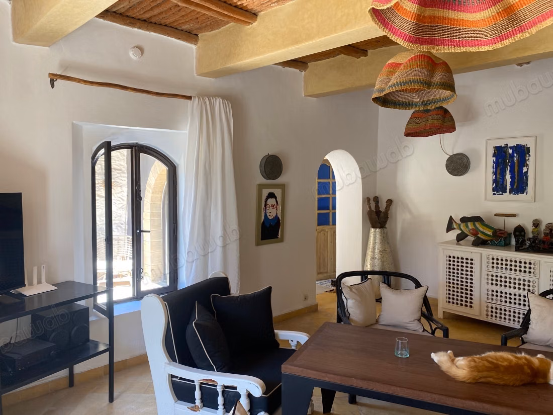 Superbe maison de campagne, 6 ch. 
Piscine chauffée