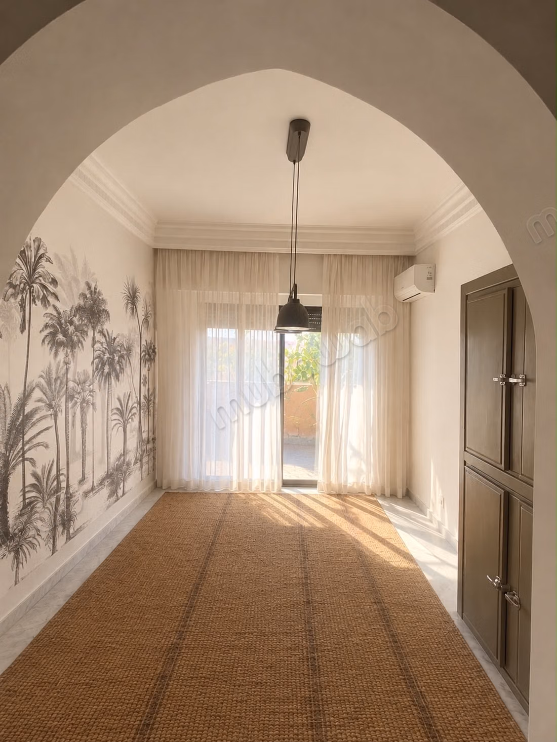 Location 3 chbres vide hivernage 200 M2