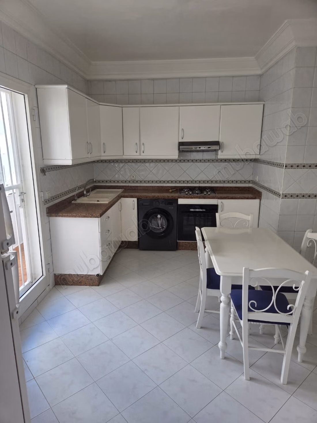 Appartement meublé en face de l'école Gauthier