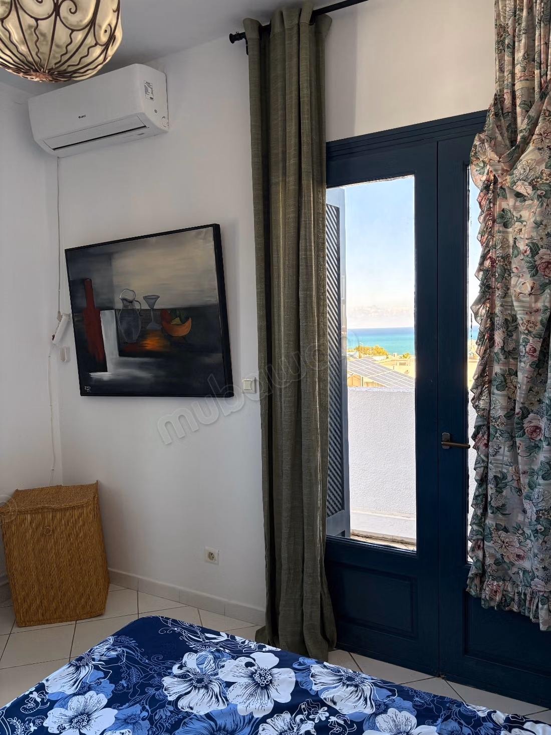 Duplex en location à Gammarth Supérieur. 2 belles chambres. Meublé