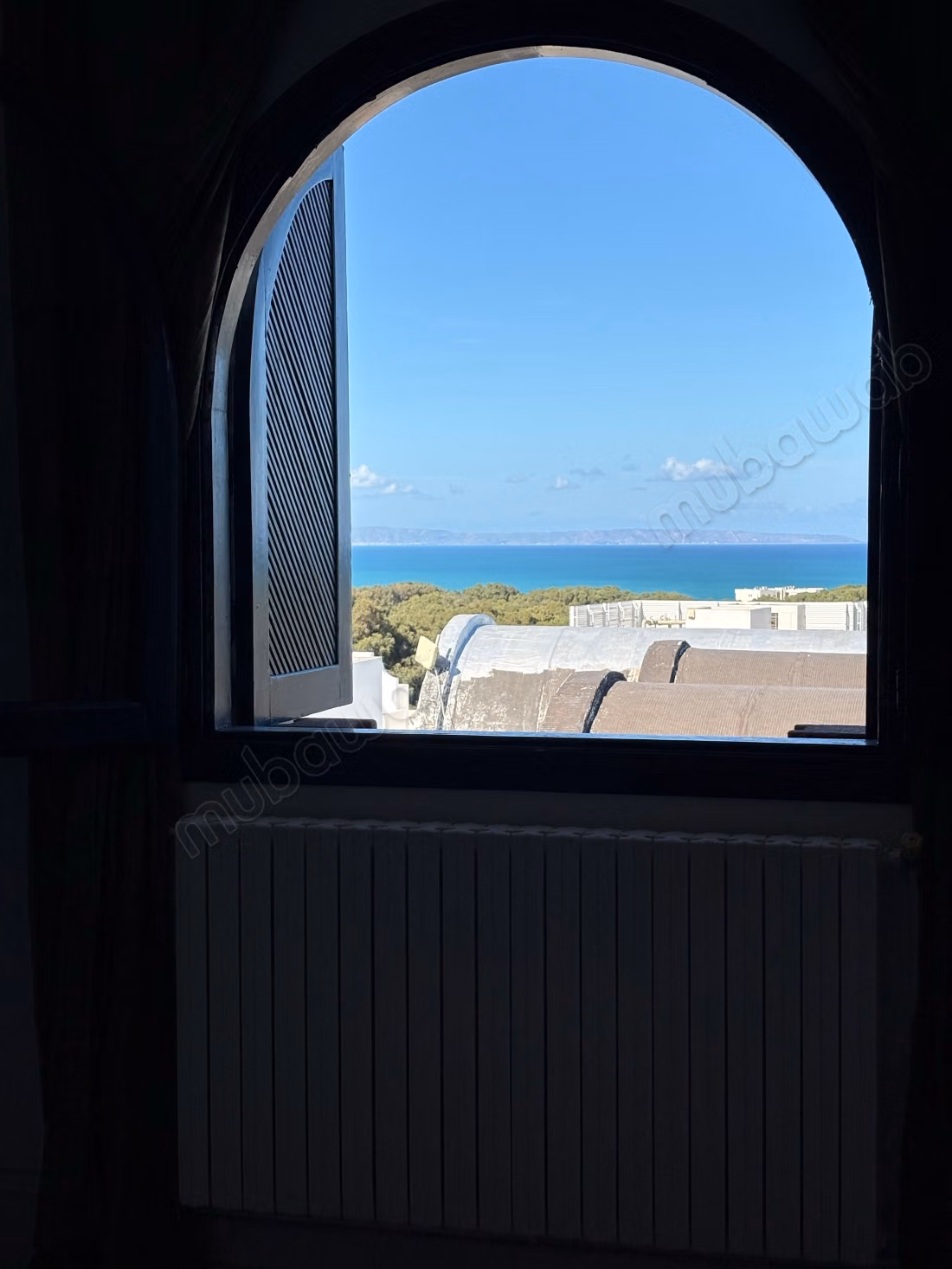 Duplex en location à Gammarth Supérieur. 2 belles chambres. Meublé