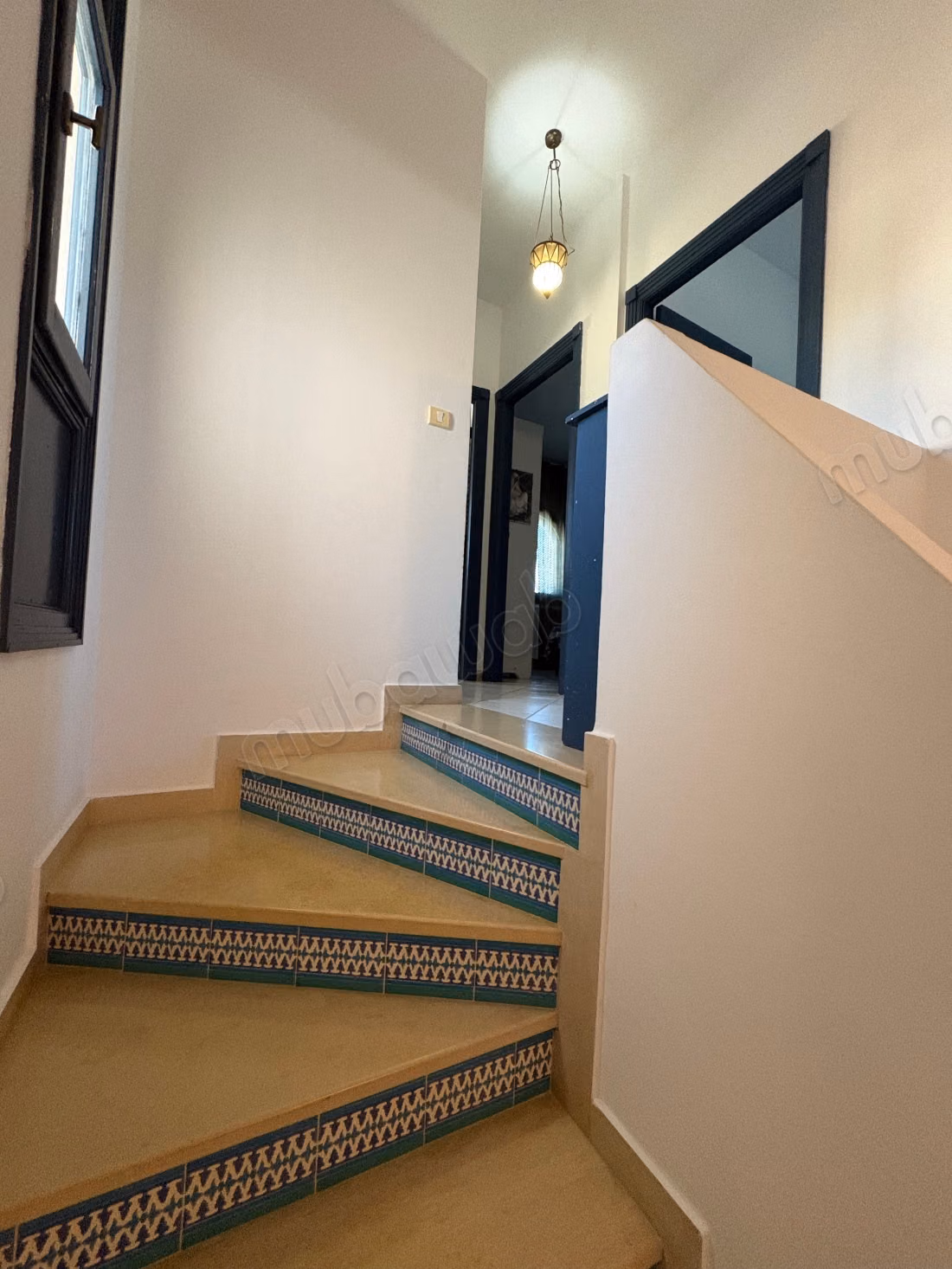 Duplex en location à Gammarth Supérieur. 2 belles chambres. Meublé