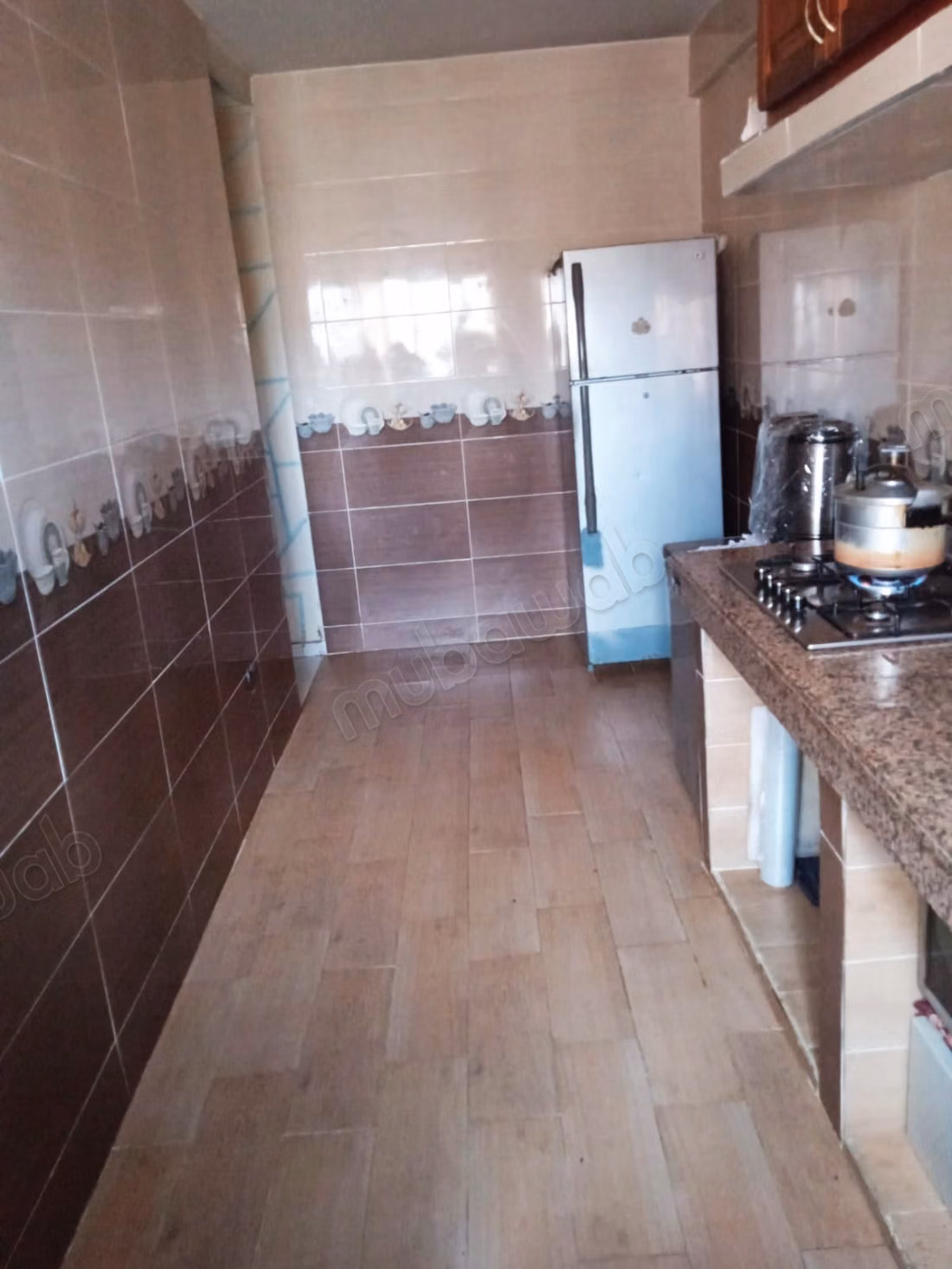 Bel appartement à vendre à Aïn Harrouda. 
2 chambres. 
Résidence sécurisée