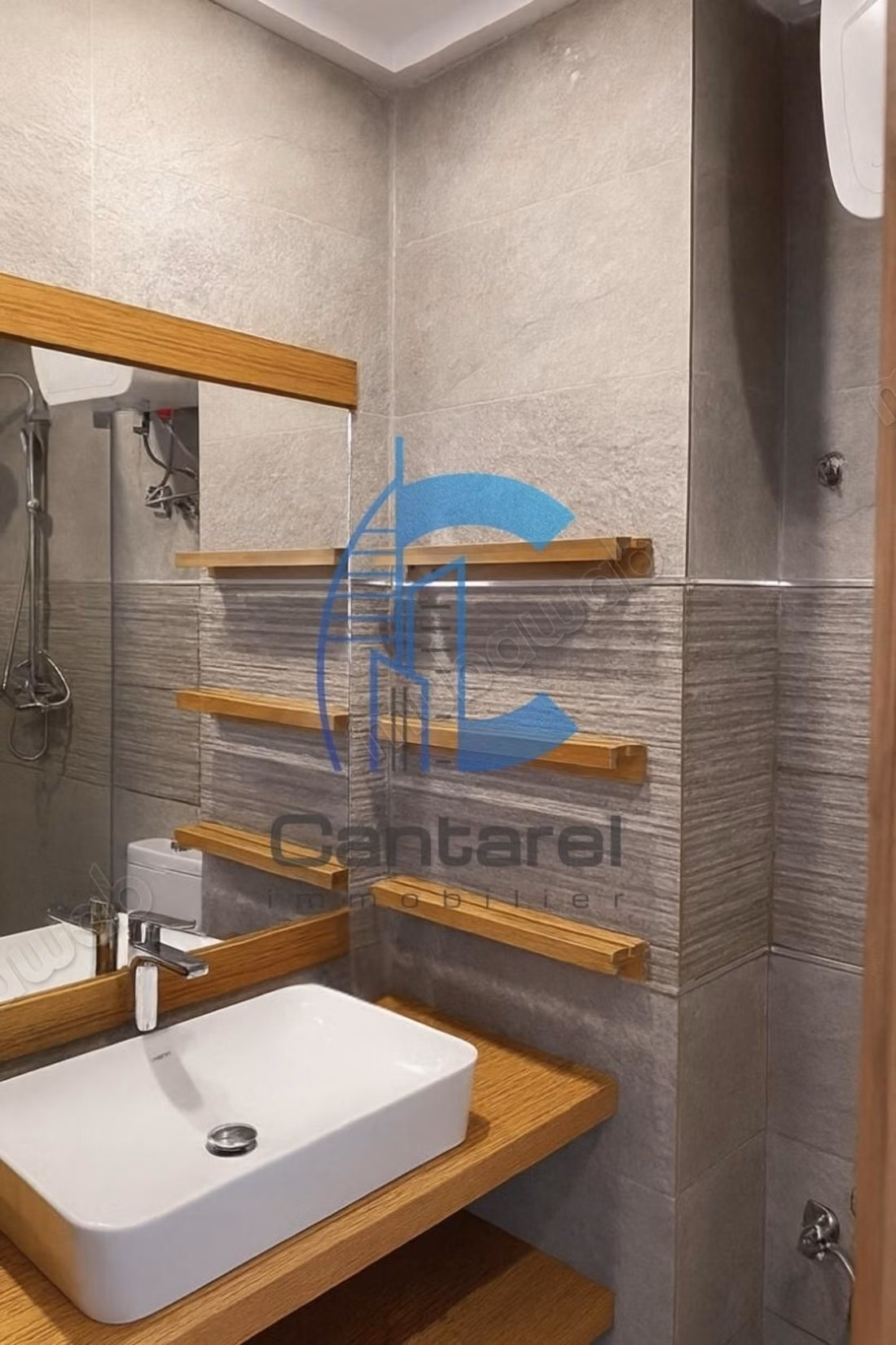 Superbe studio meuble à la vente cil