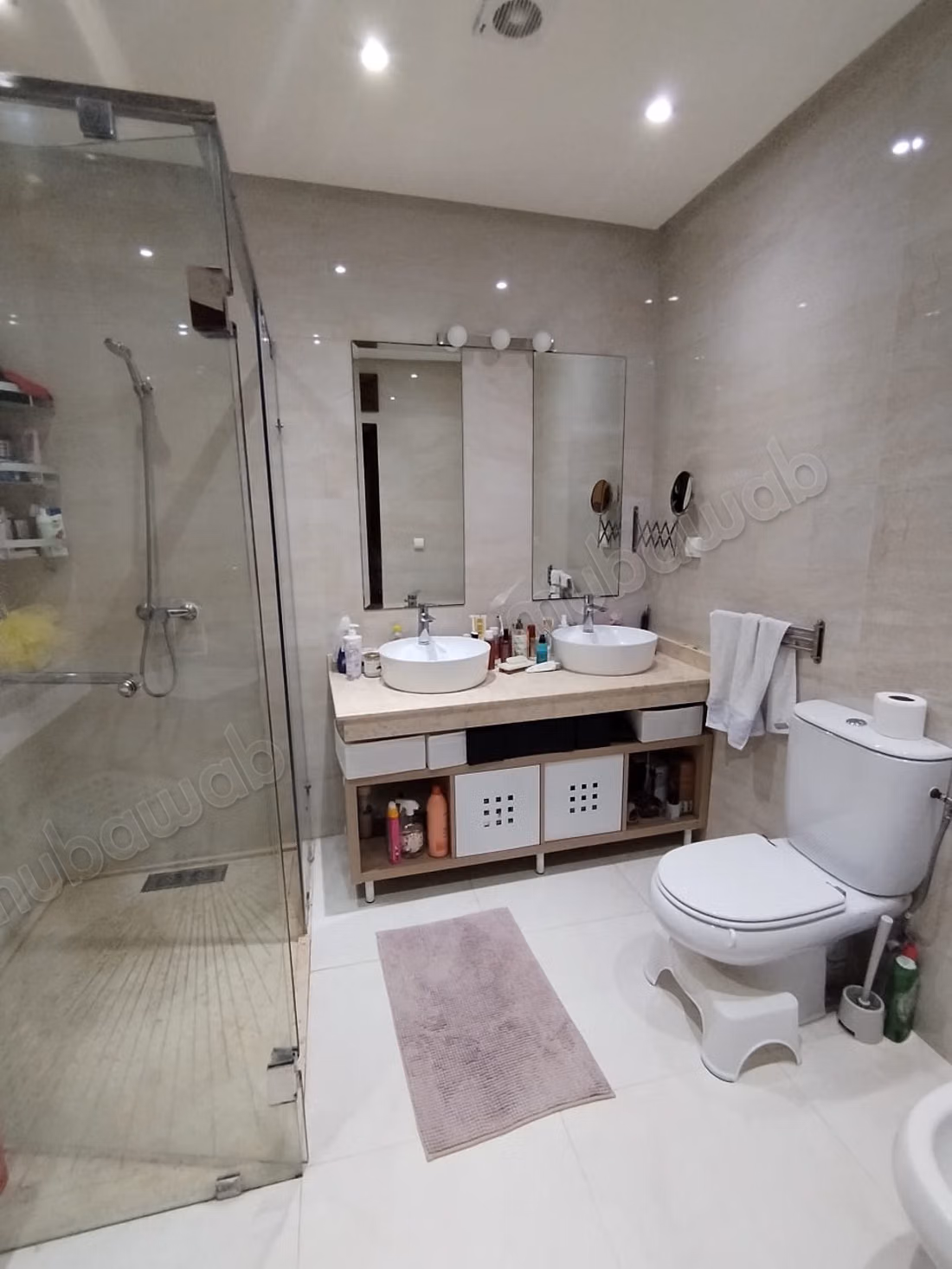 Appartamento arredato di 300 m² in affitto a Hay Riad