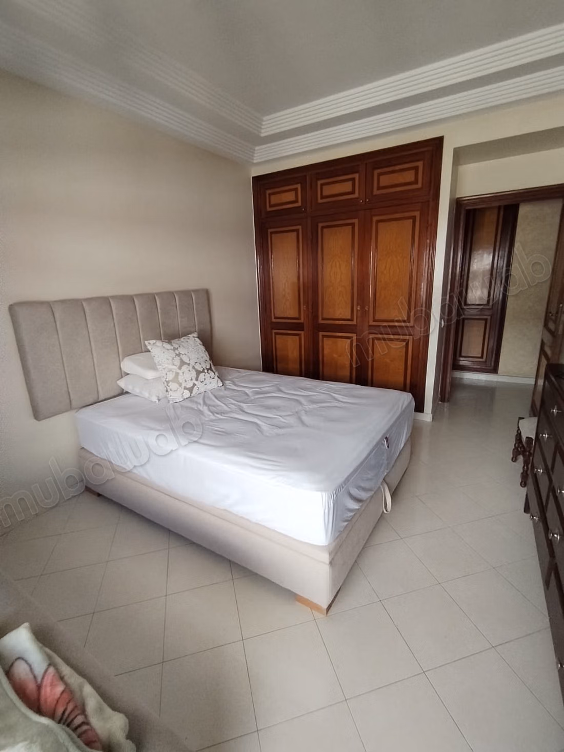 Appartamento arredato di 300 m² in affitto a Hay Riad