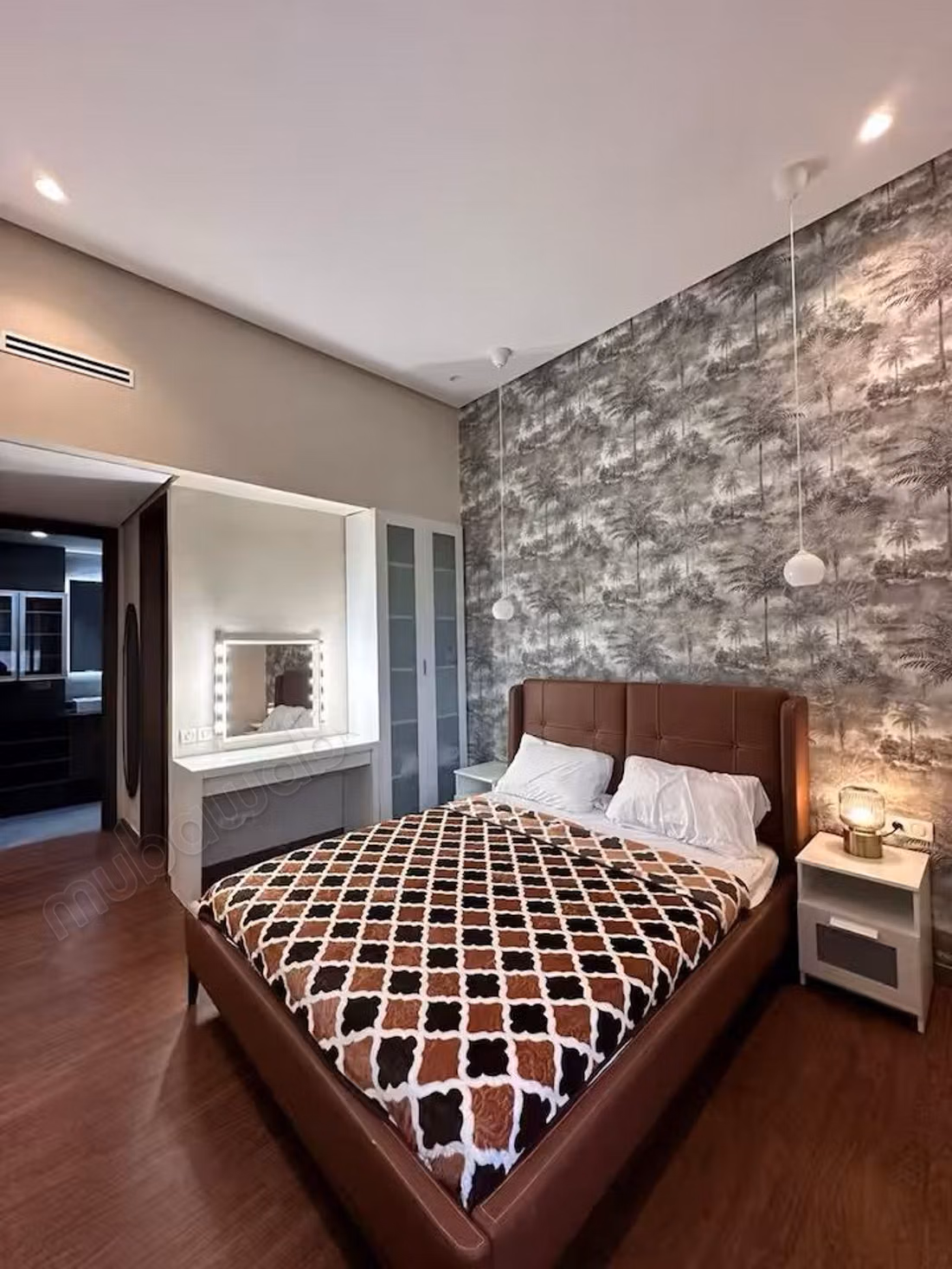 Appartement Meublé de 100 m² – Next House CFC