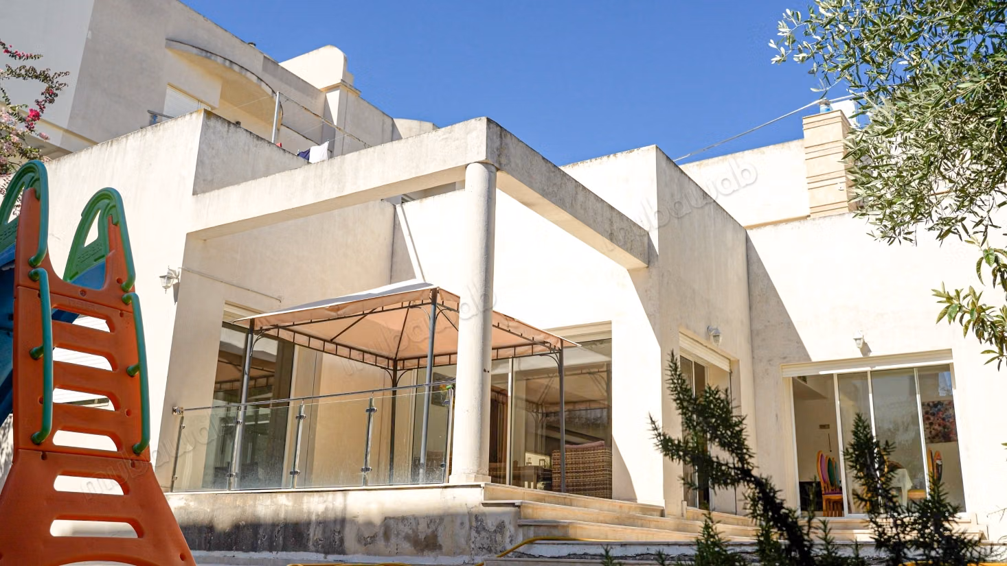 Villa te koop Jbel Kbir afgesloten complex