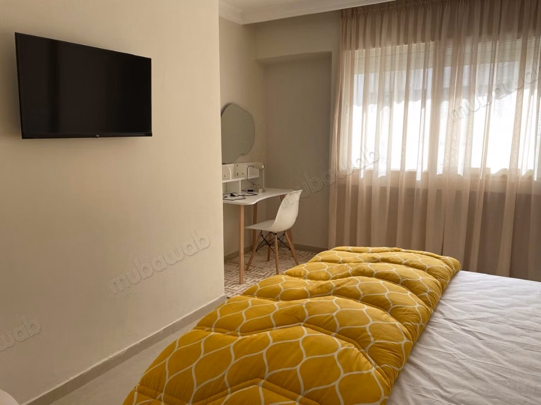 Elegante Moderne Studio met Balkon en Airconditioning