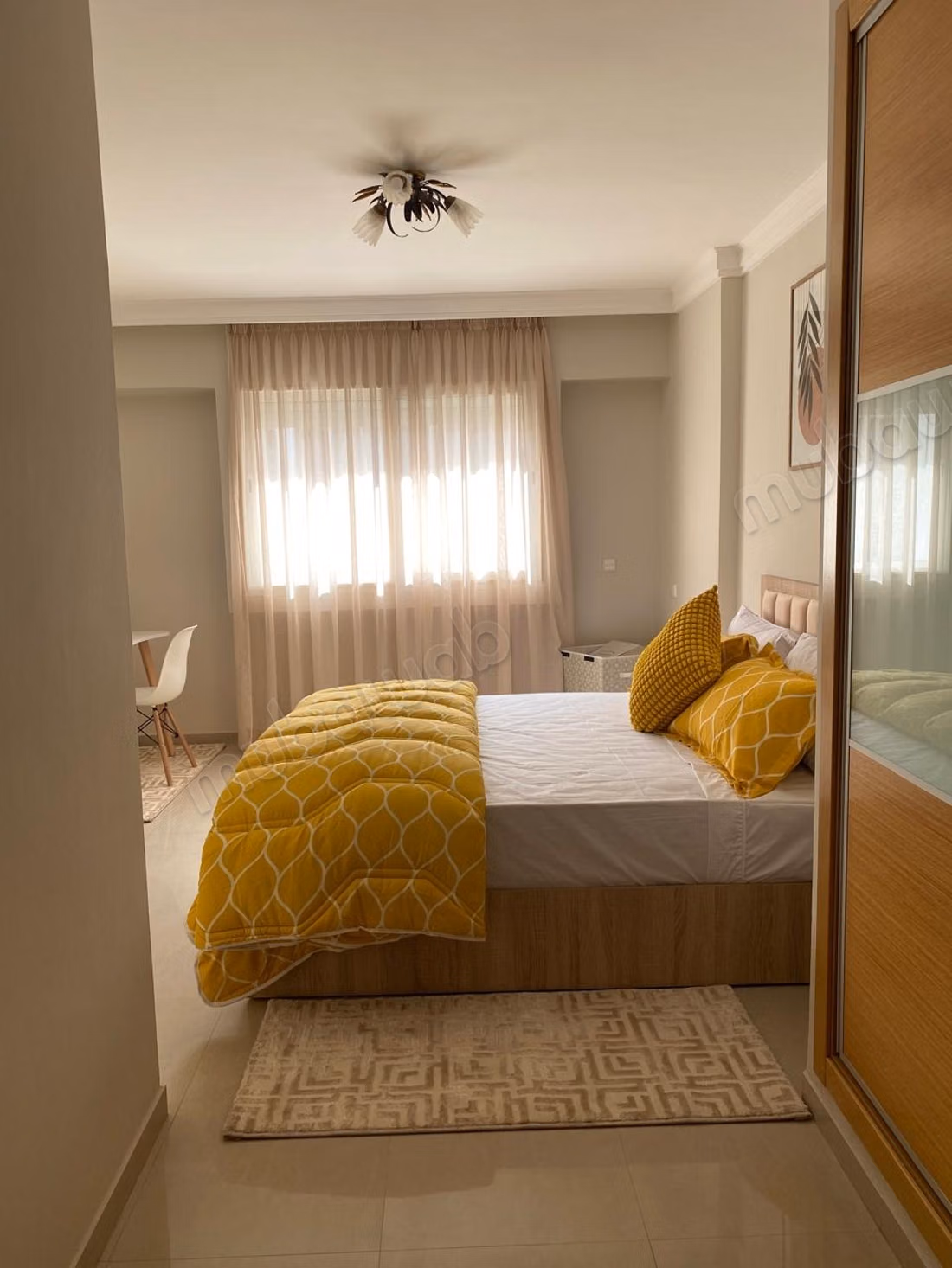 Elegante Moderne Studio met Balkon en Airconditioning