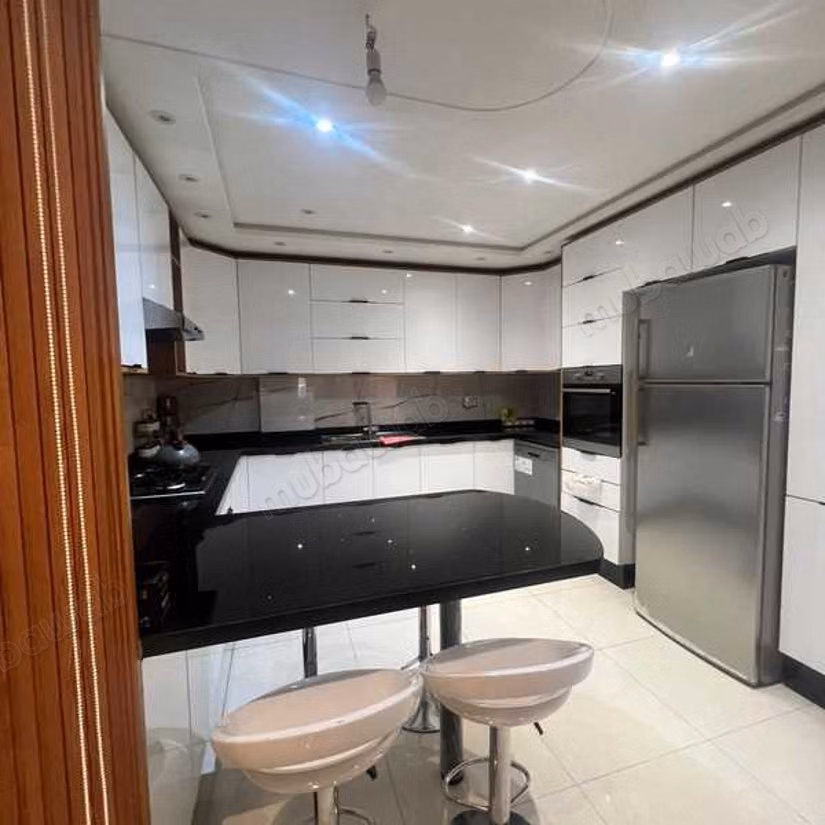 Appartement à Louer de 125.0 m² à Casablanca, Derb Ghalef