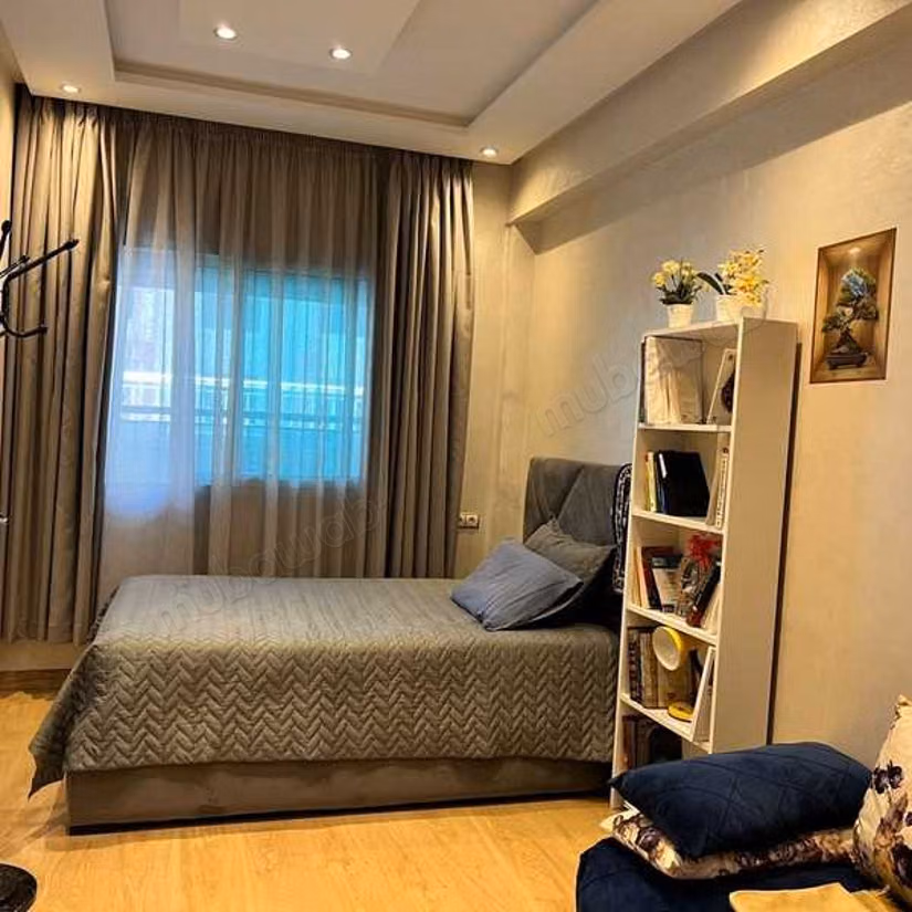Appartement à Louer de 125.0 m² à Casablanca, Derb Ghalef