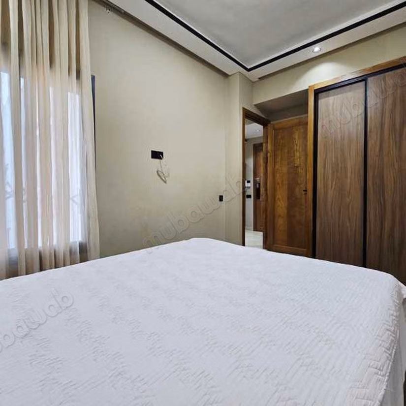 Appartement à Louer de 26.0 m² à Casablanca, 
Hopitaux