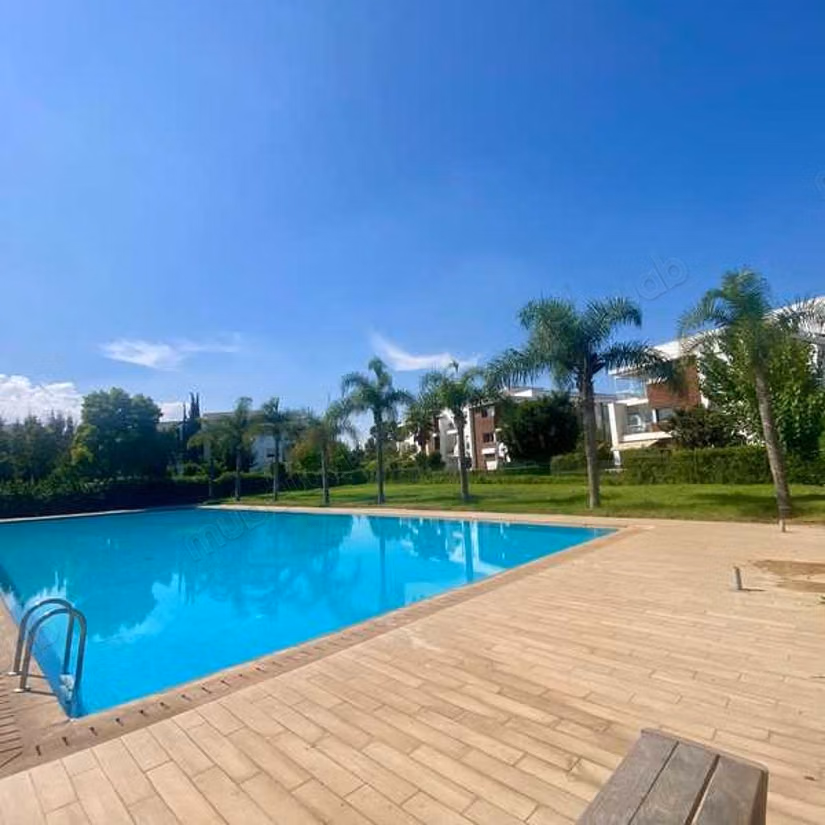 Appartement à Vendre de 137.0 m² à Bouskoura, Ville Verte