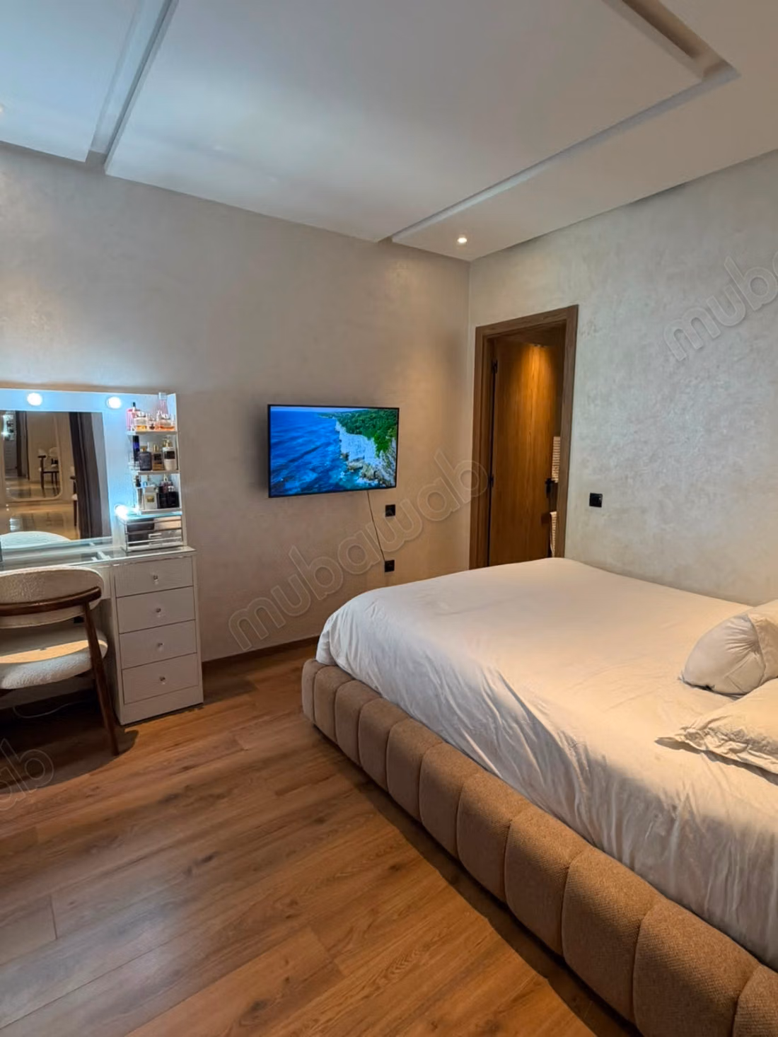 Louez cet appartement à Guéliz. 3 grandes pièces. Bien meublé