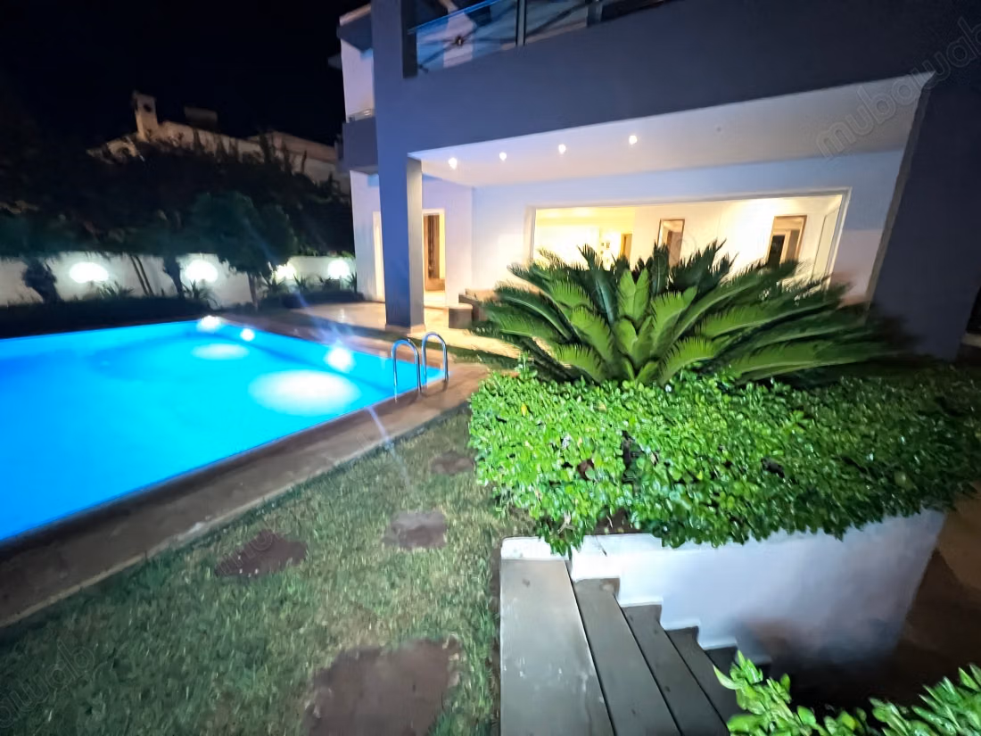 À louer, somptueuse villa meublée à dar bouazza