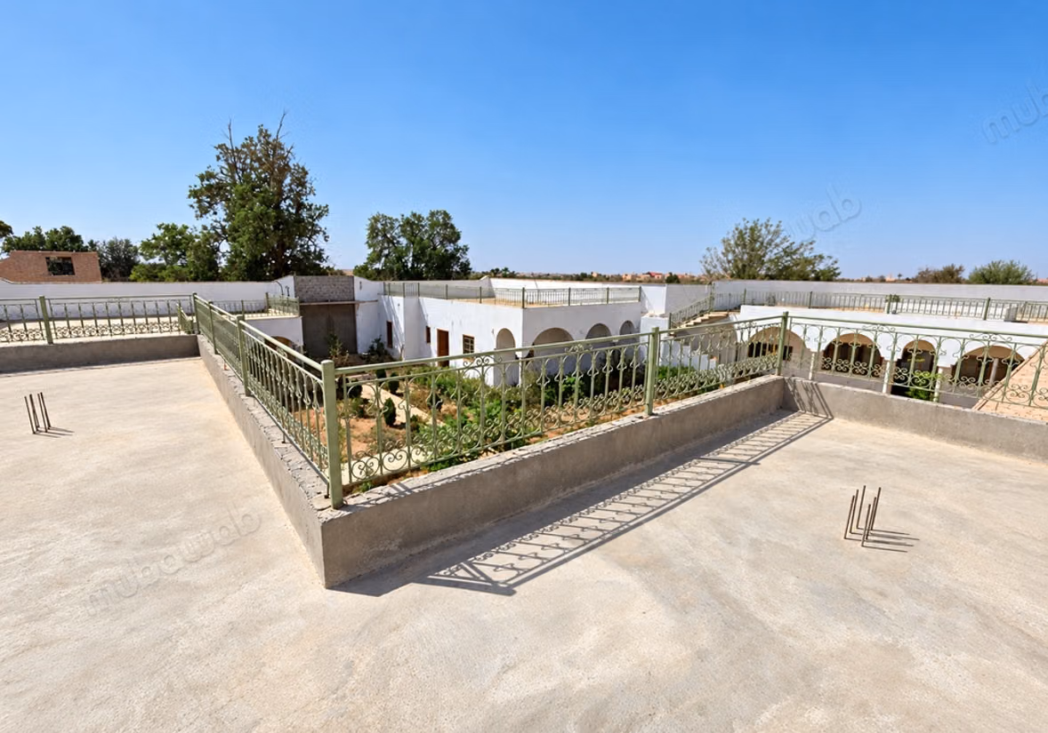 Riad beldi de 1 000 m² avec Ggrand jardin