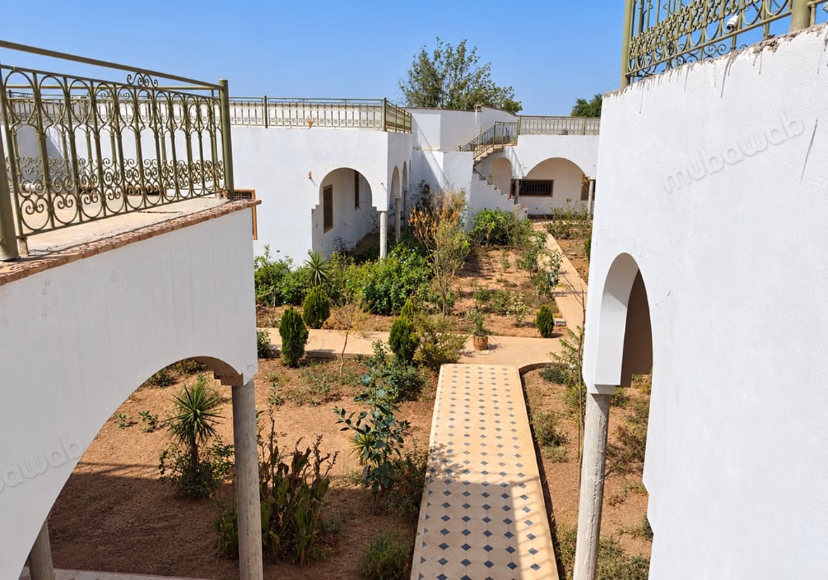 Riad beldi de 1 000 m² avec Ggrand jardin