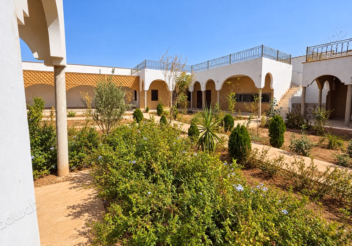 Riad beldi de 1 000 m² avec Ggrand jardin