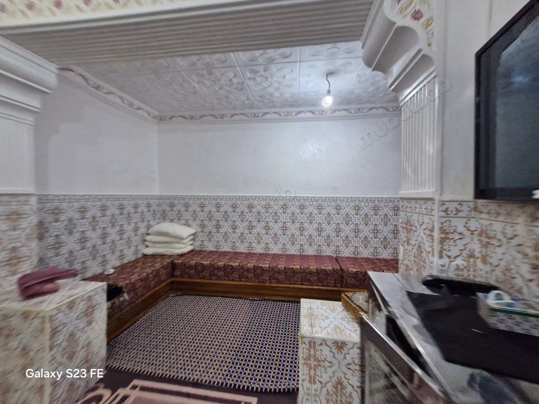 Très beau riad à vendre à Médina.
Surface de 250 m².
Vue sur mer