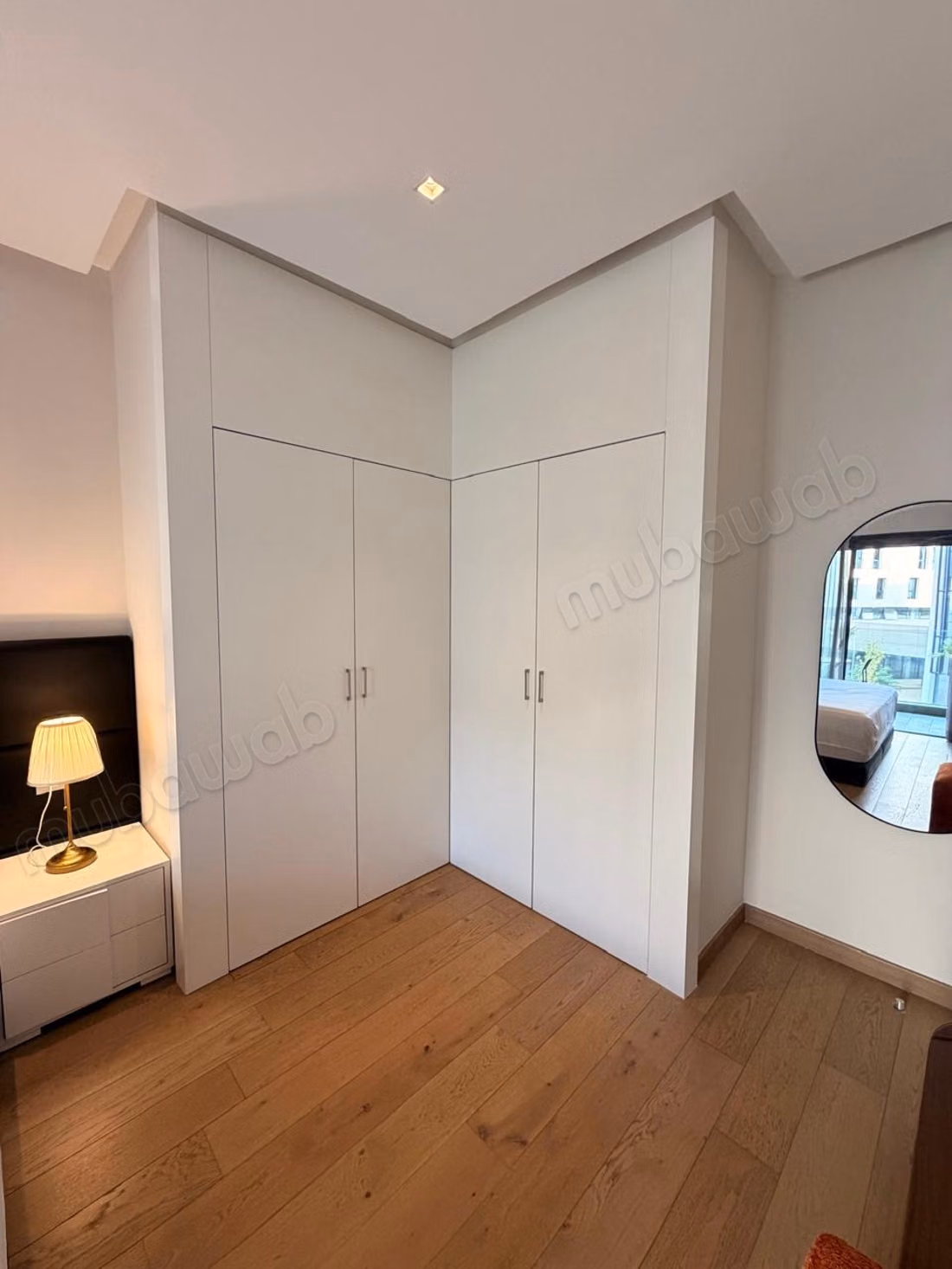 Tres beau studio neuf cfc pour société