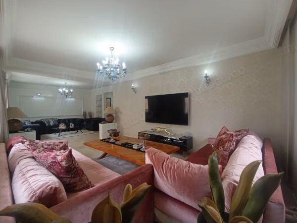 Gauthier: 176 m² of comfort in the heart of the neighborhood