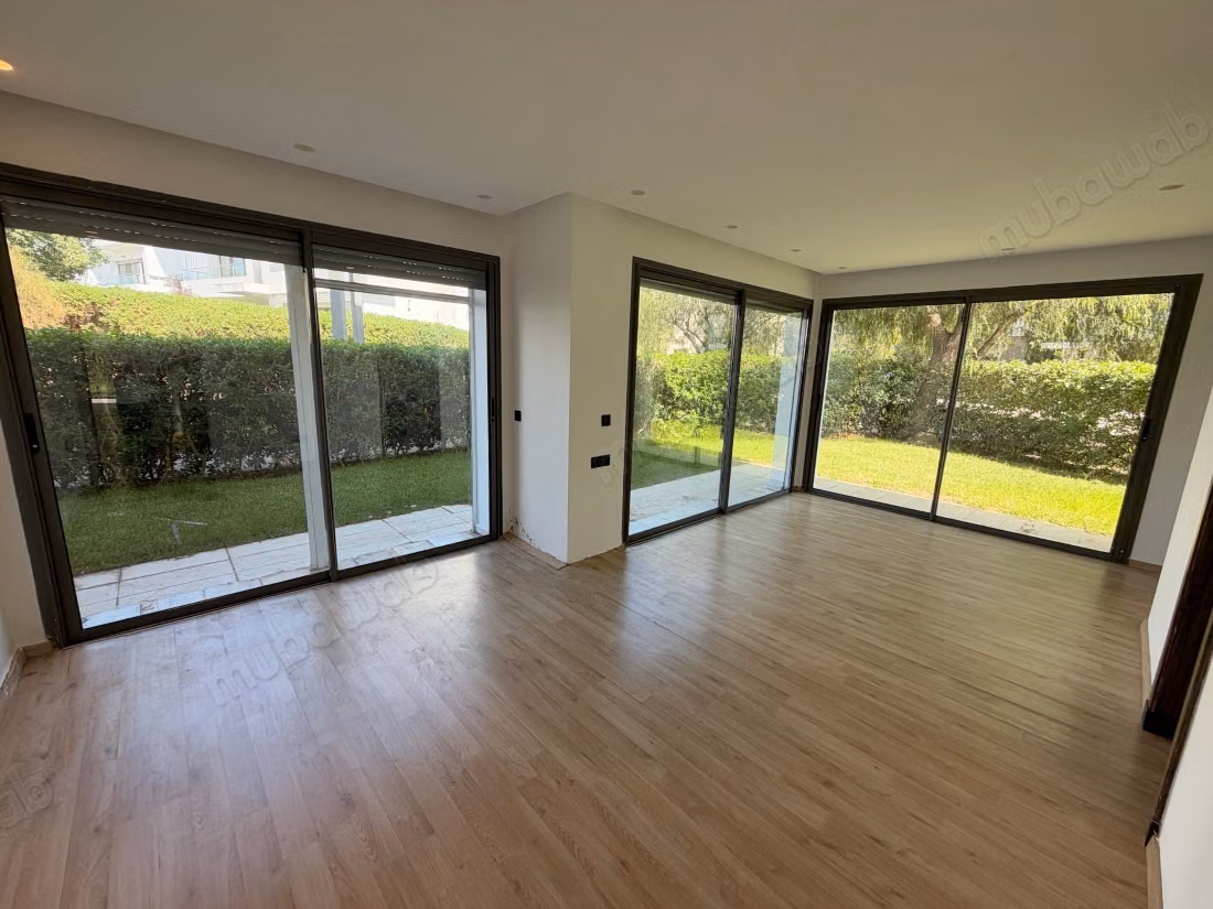 Très grand Rez de jardin 5 chambres