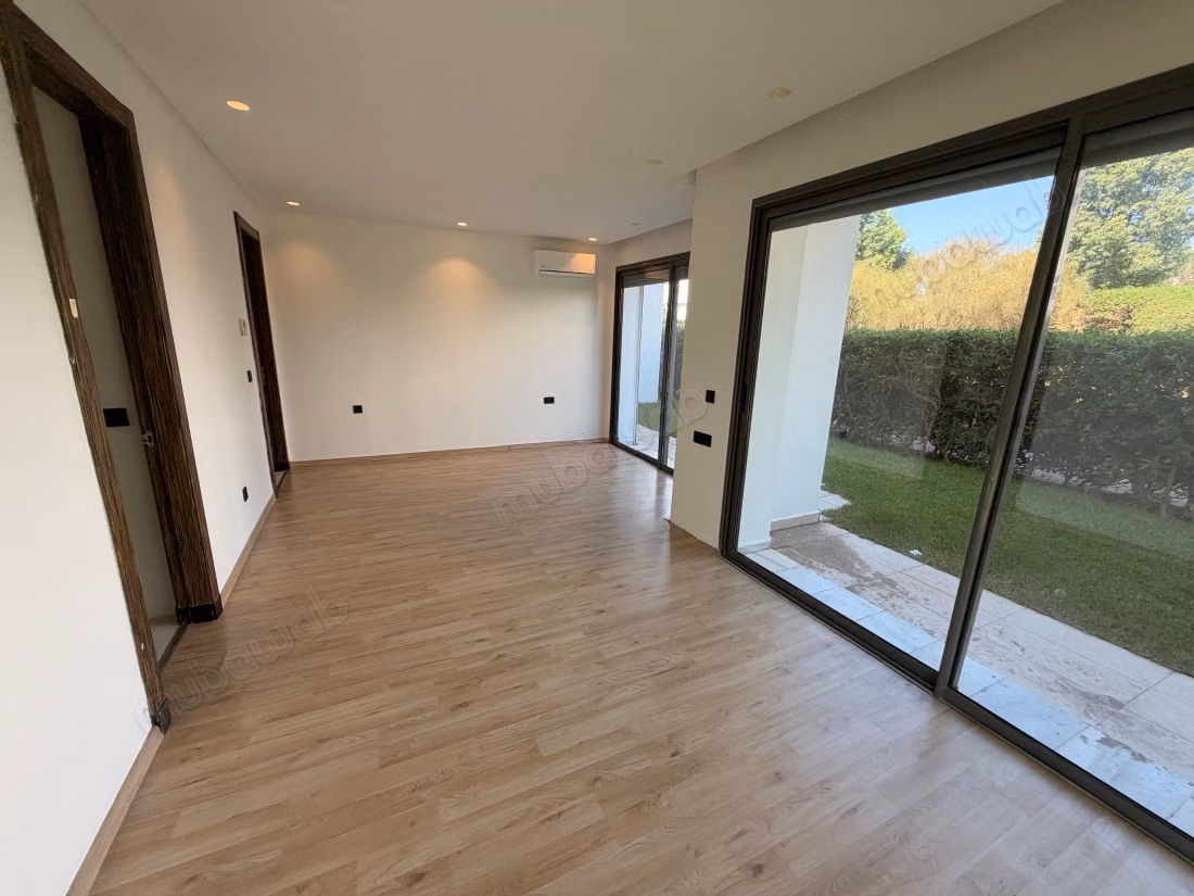 Très grand Rez de jardin 5 chambres
