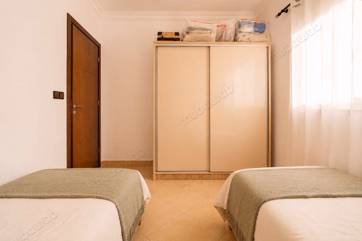 Venta de un bonito apartamento en Beni Touzine. Superficie de 70 m². Bien amueblado