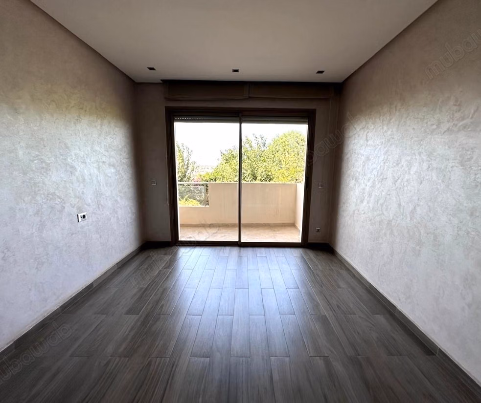 Appartement vide Bouskoura Ville verte