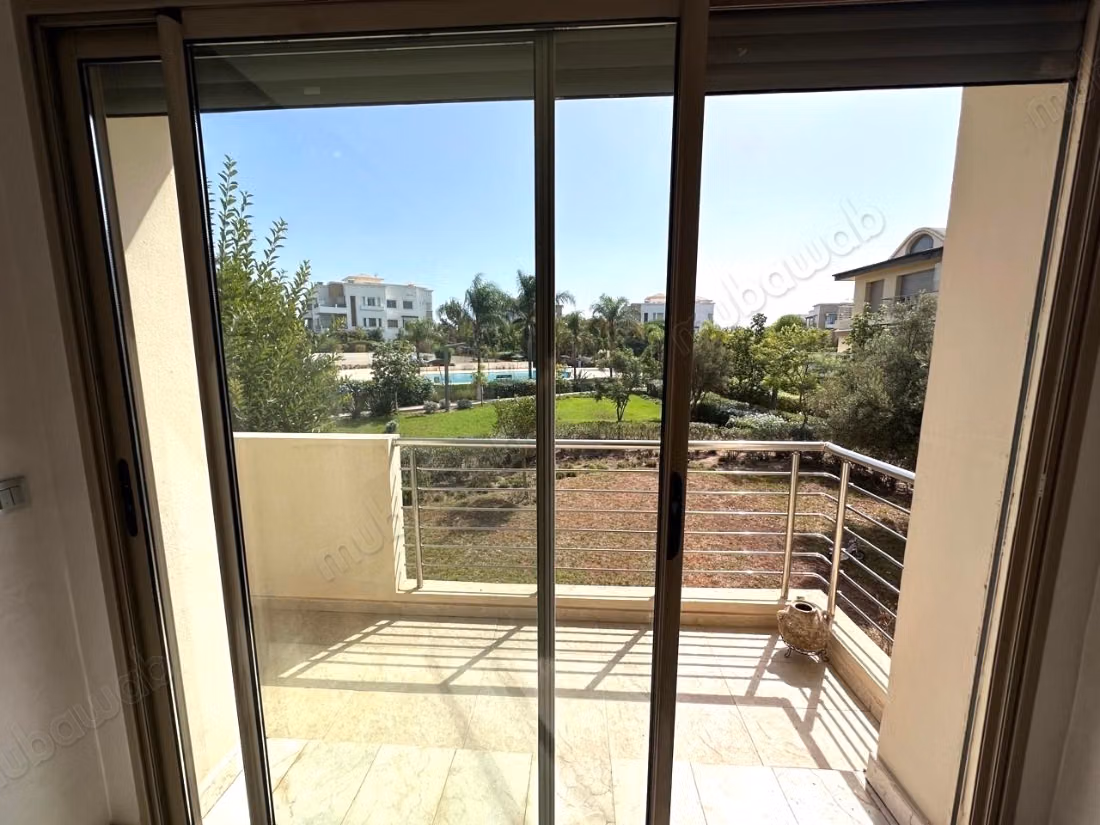 Appartement vide Bouskoura Ville verte