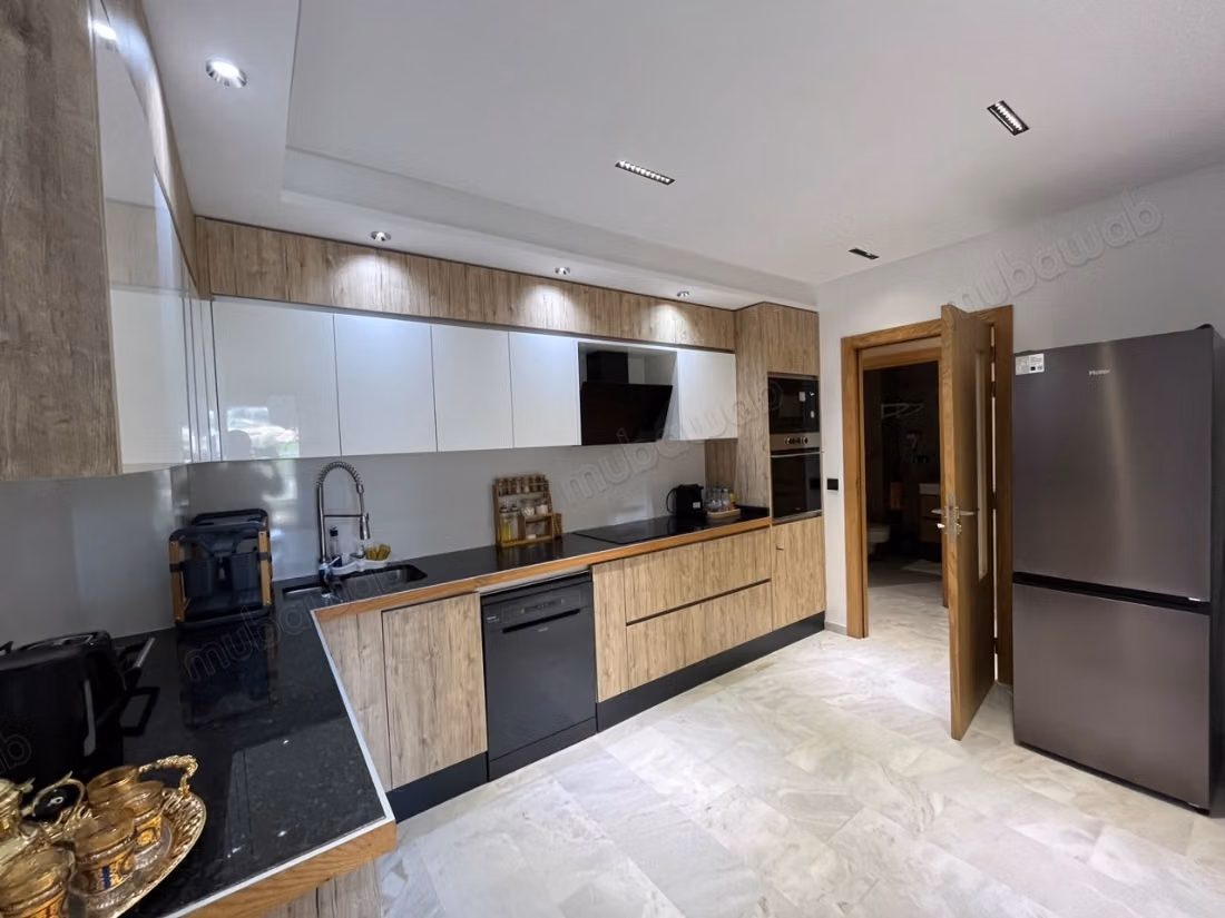 Bel appartement meublé à coté d'hôtel ibis