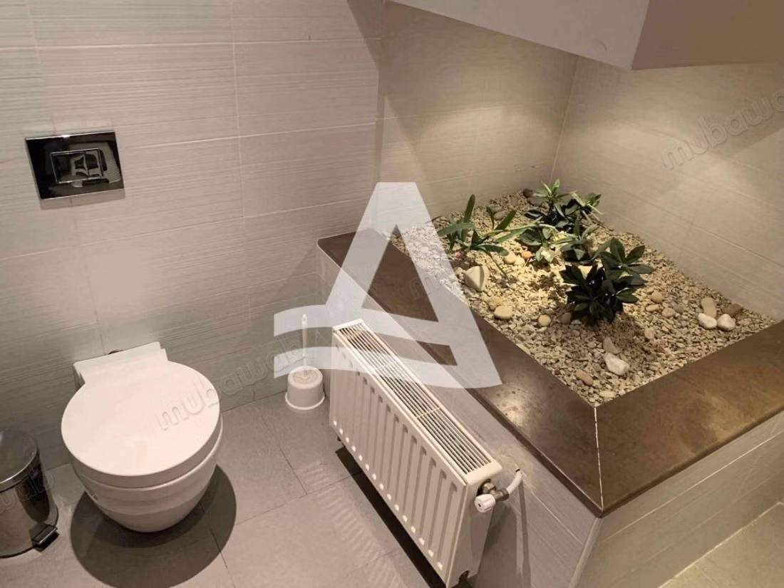 In affitto duplex S3 arredato nei Giardini di Cartagine