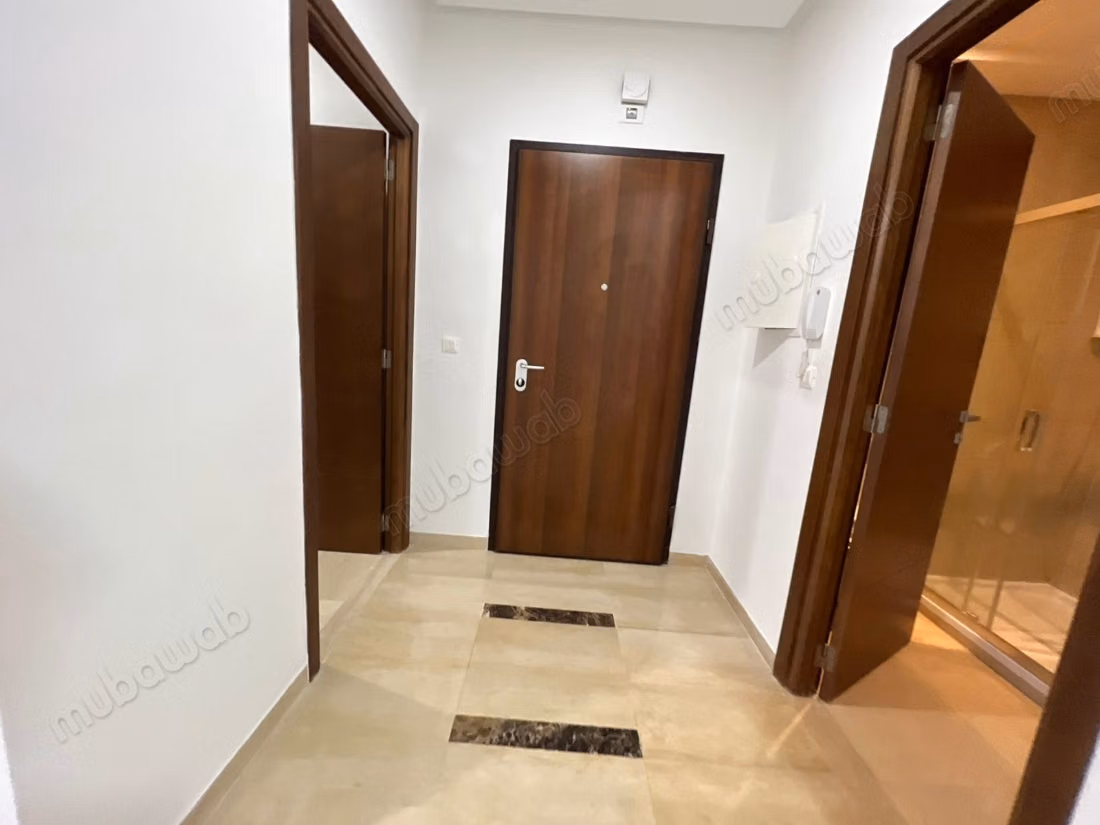 Très bel appartement en location. 1 belle chambre. Porte sécurisée et chauffage central