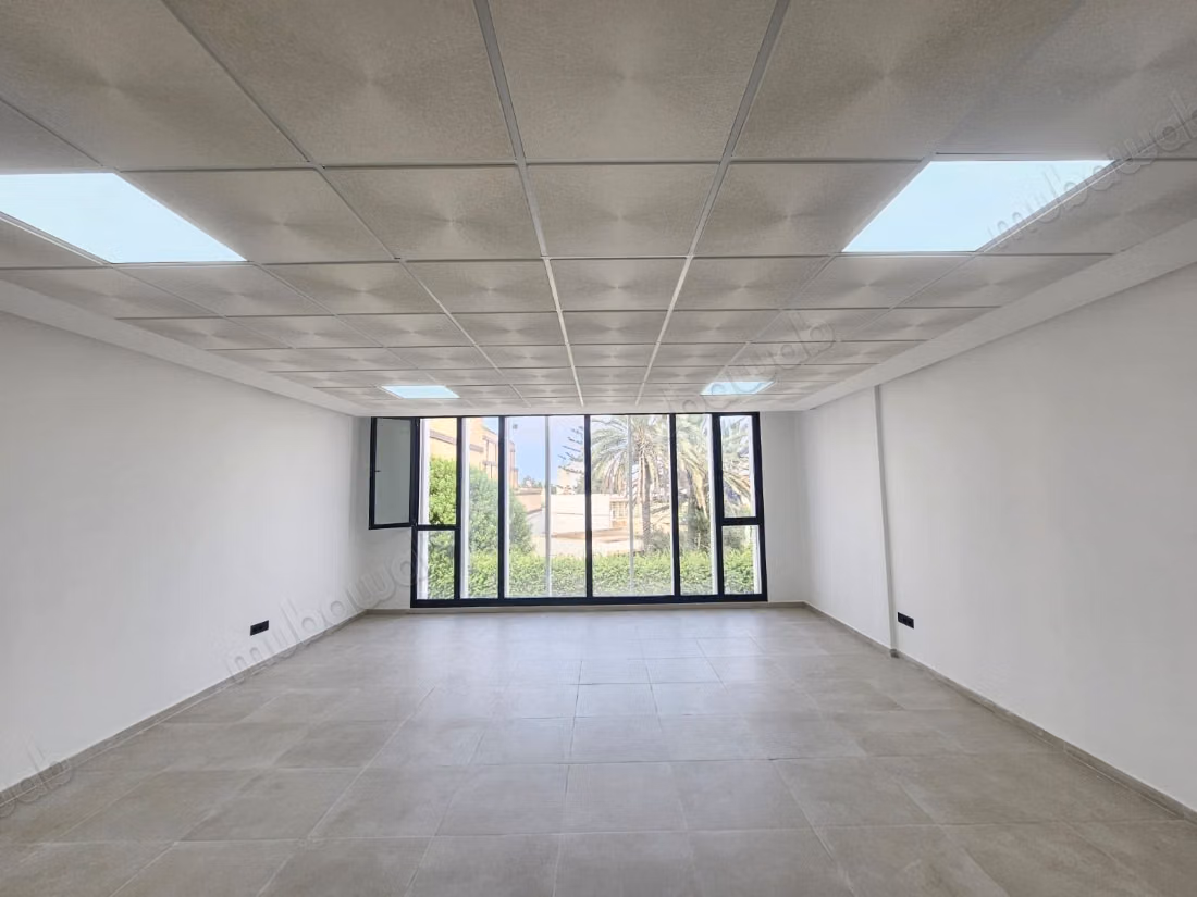 Bureau Professionnel à louer /Quartier Oasis 
64 m²