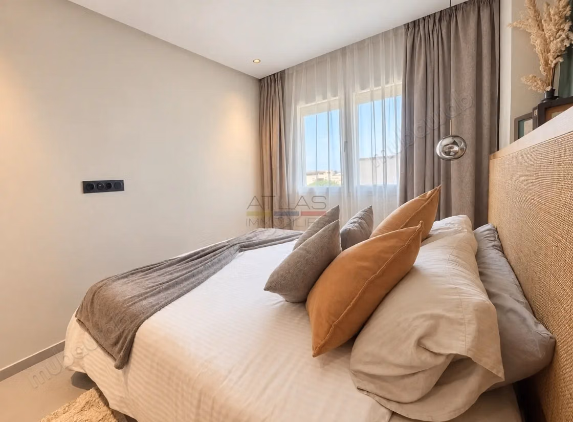 Appartement meublé avec terrasse près de la plage
