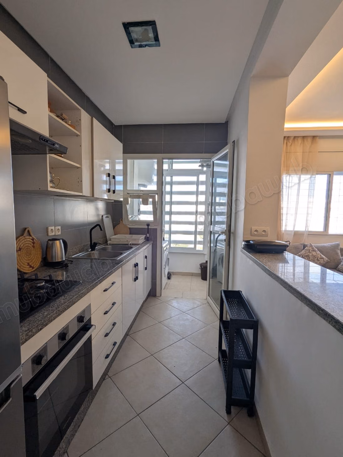 Appartamento arredato con 2 camere a Lotinord