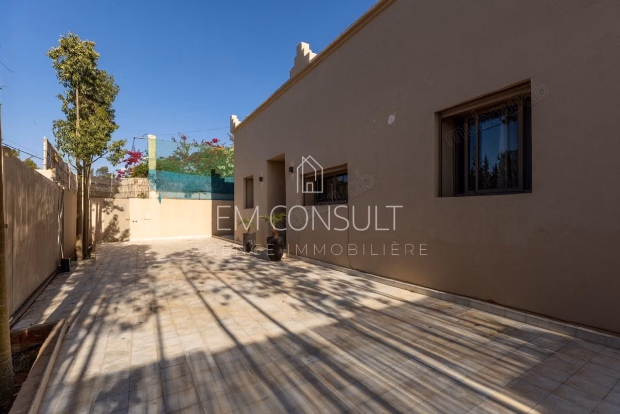 A vendre villa plein pied 4 suites rte ourika km 15