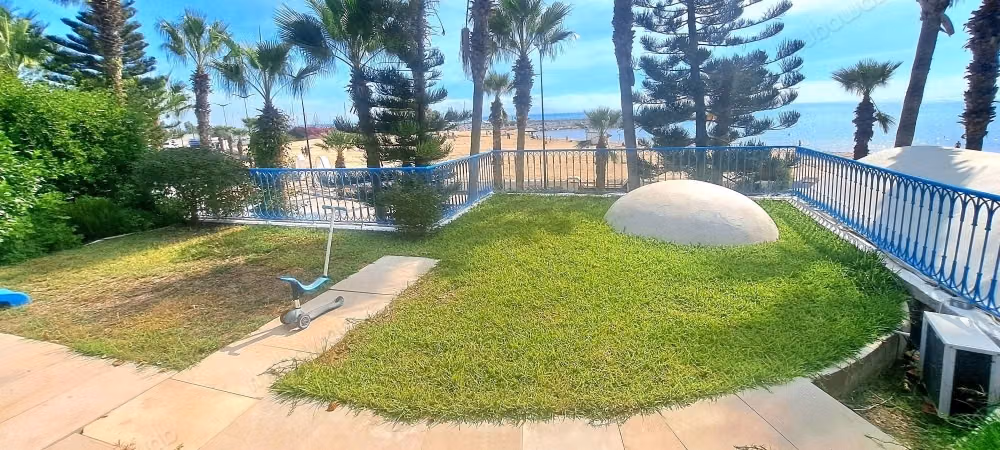 Vue mer et jardin à Sidi Bou Said