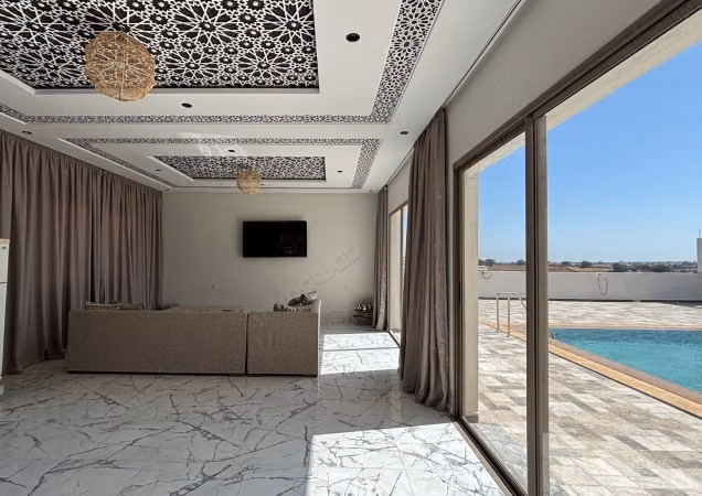 Villa 4 chambres en location longue durée