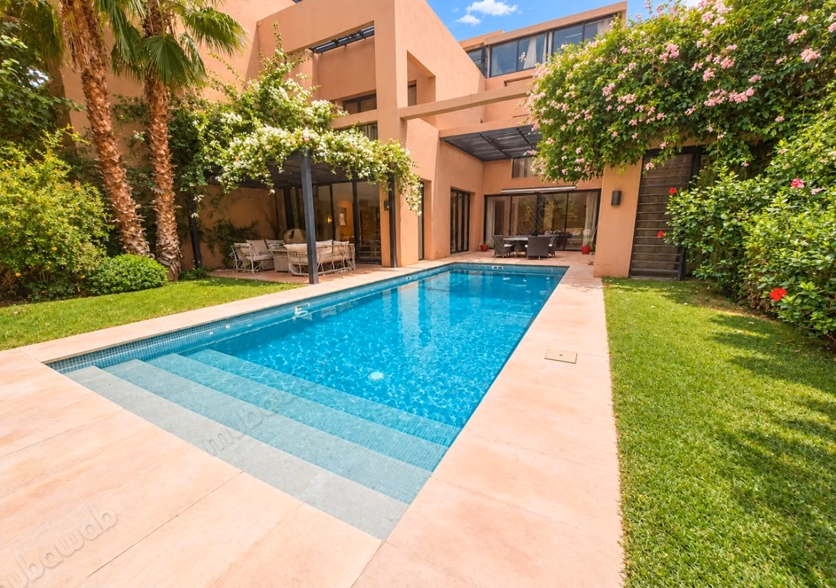 À louer: villa meublée à golf al maaden