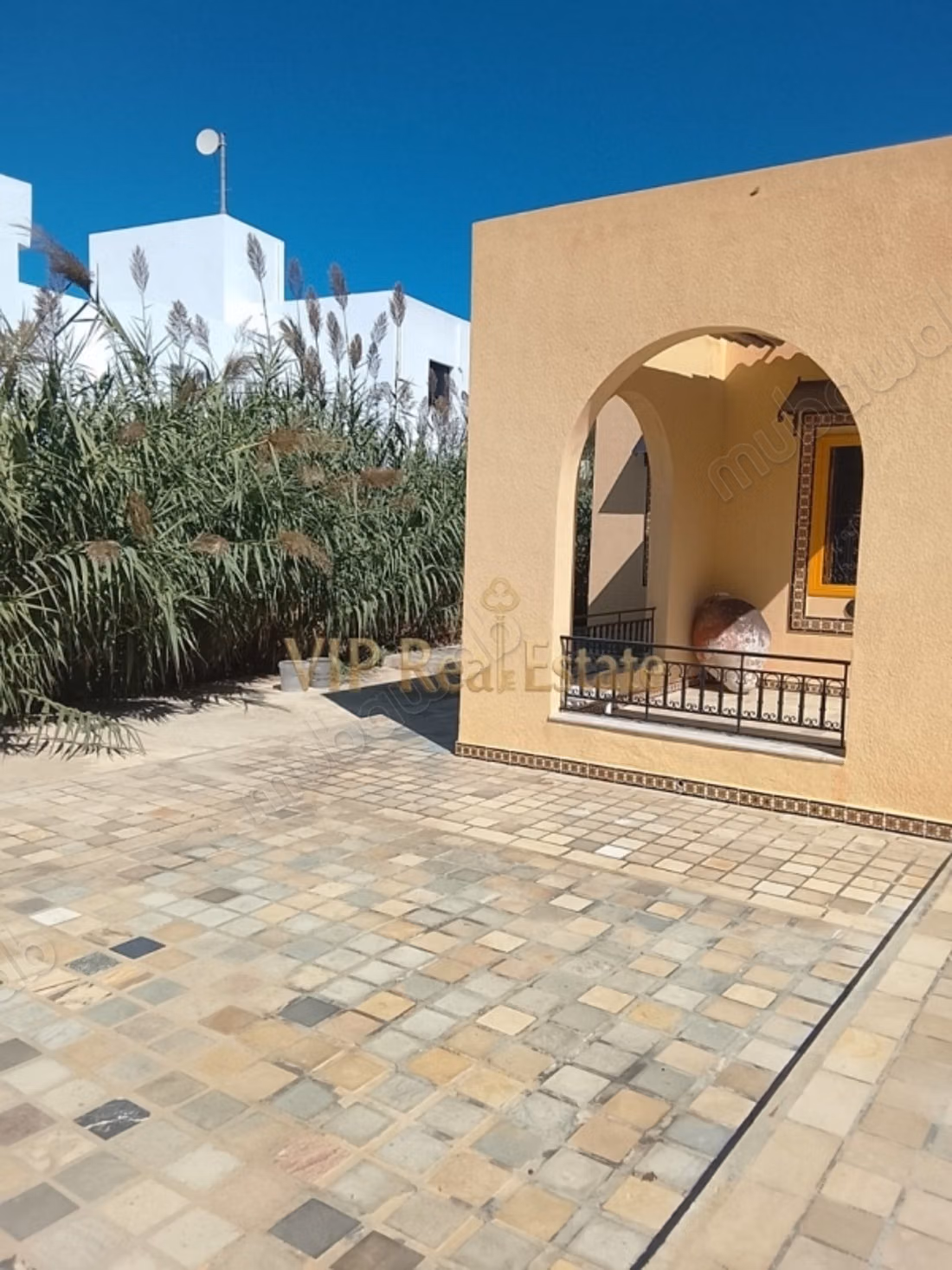 À Louer Villa Arabesque Meublée à Gammarth
