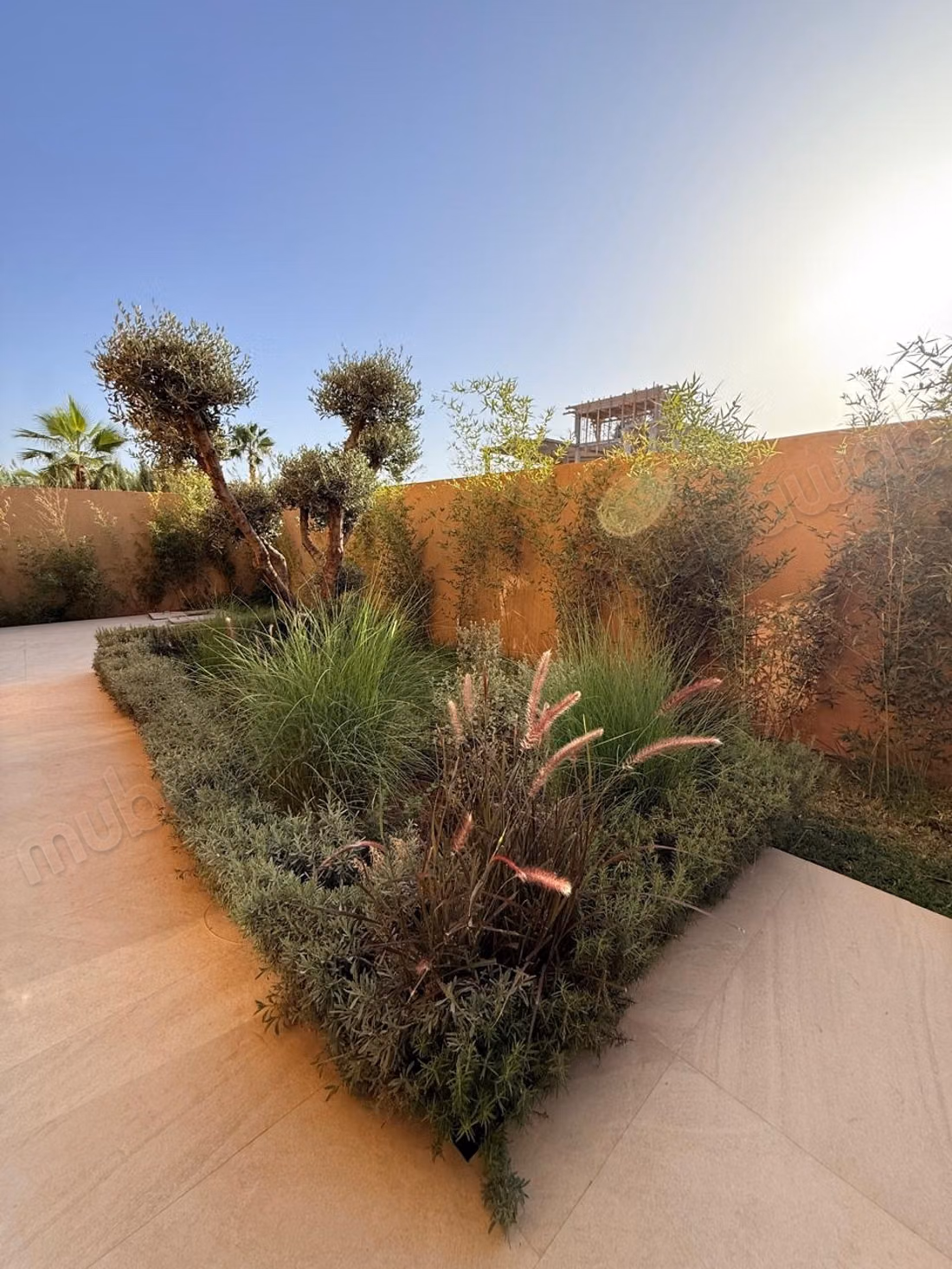 Villa Contemporaine de 4 Façades en LLD