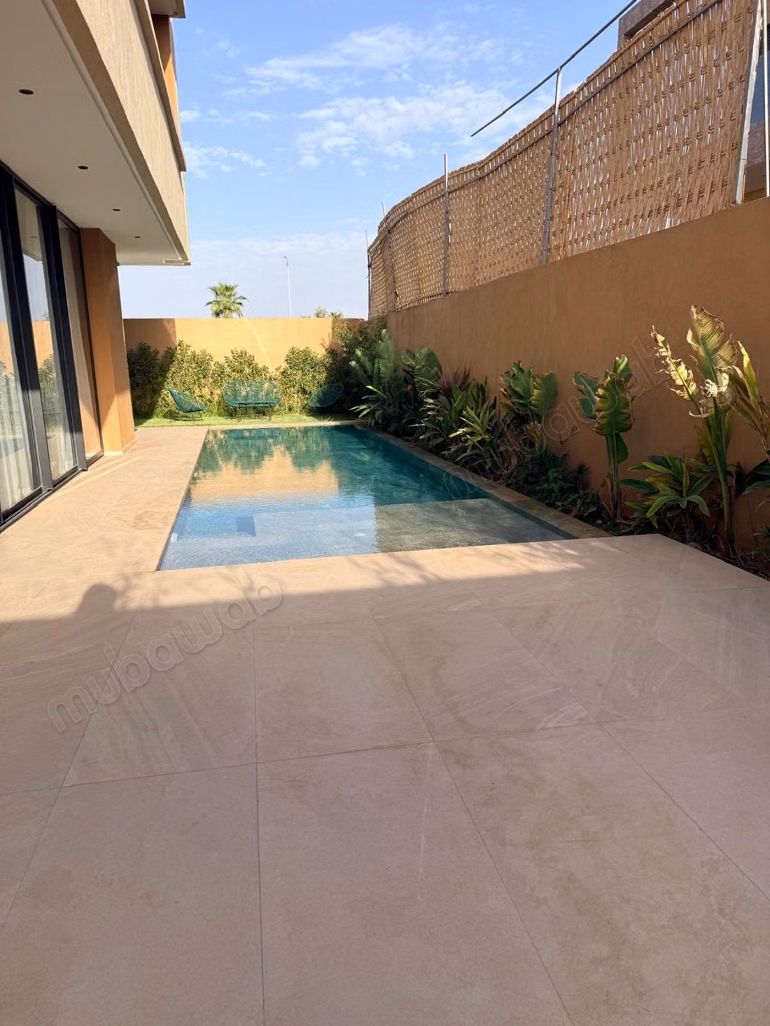 Villa Contemporaine de 4 Façades en LLD