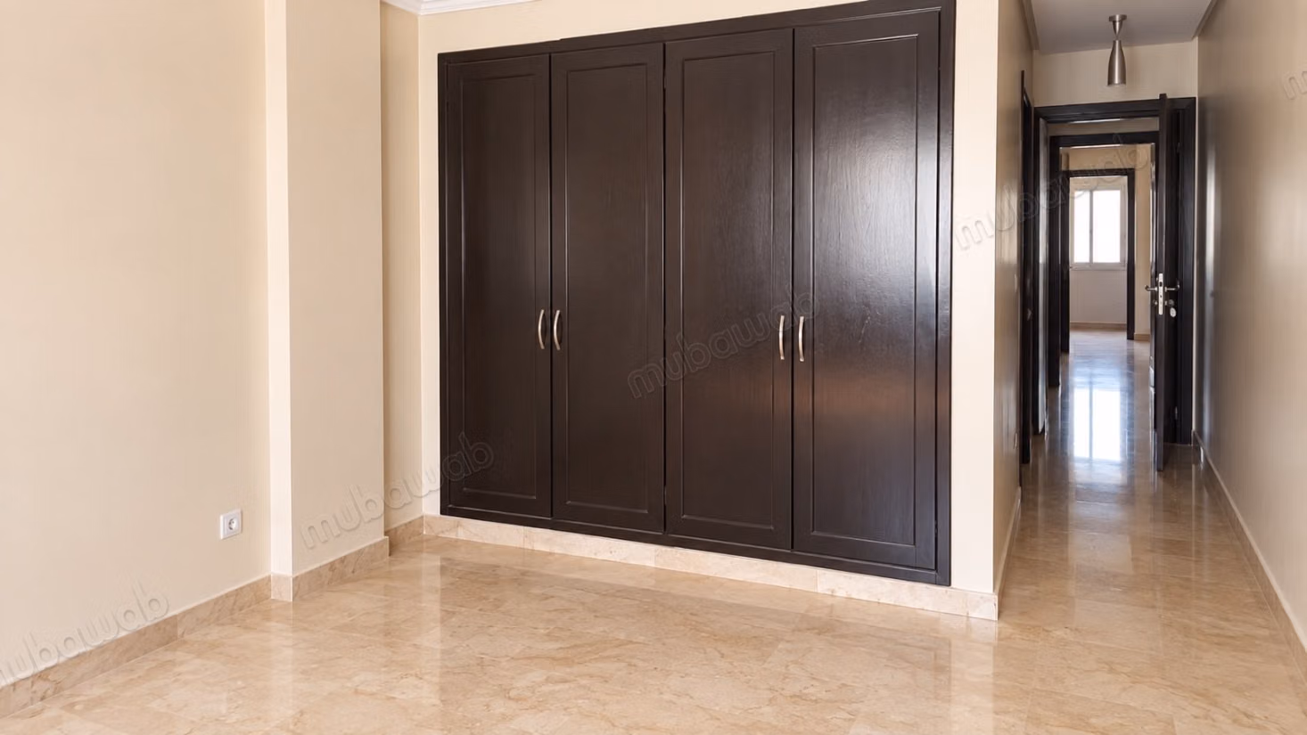 Zeer mooi 3-slaapkamer appartement te koop in les princesses