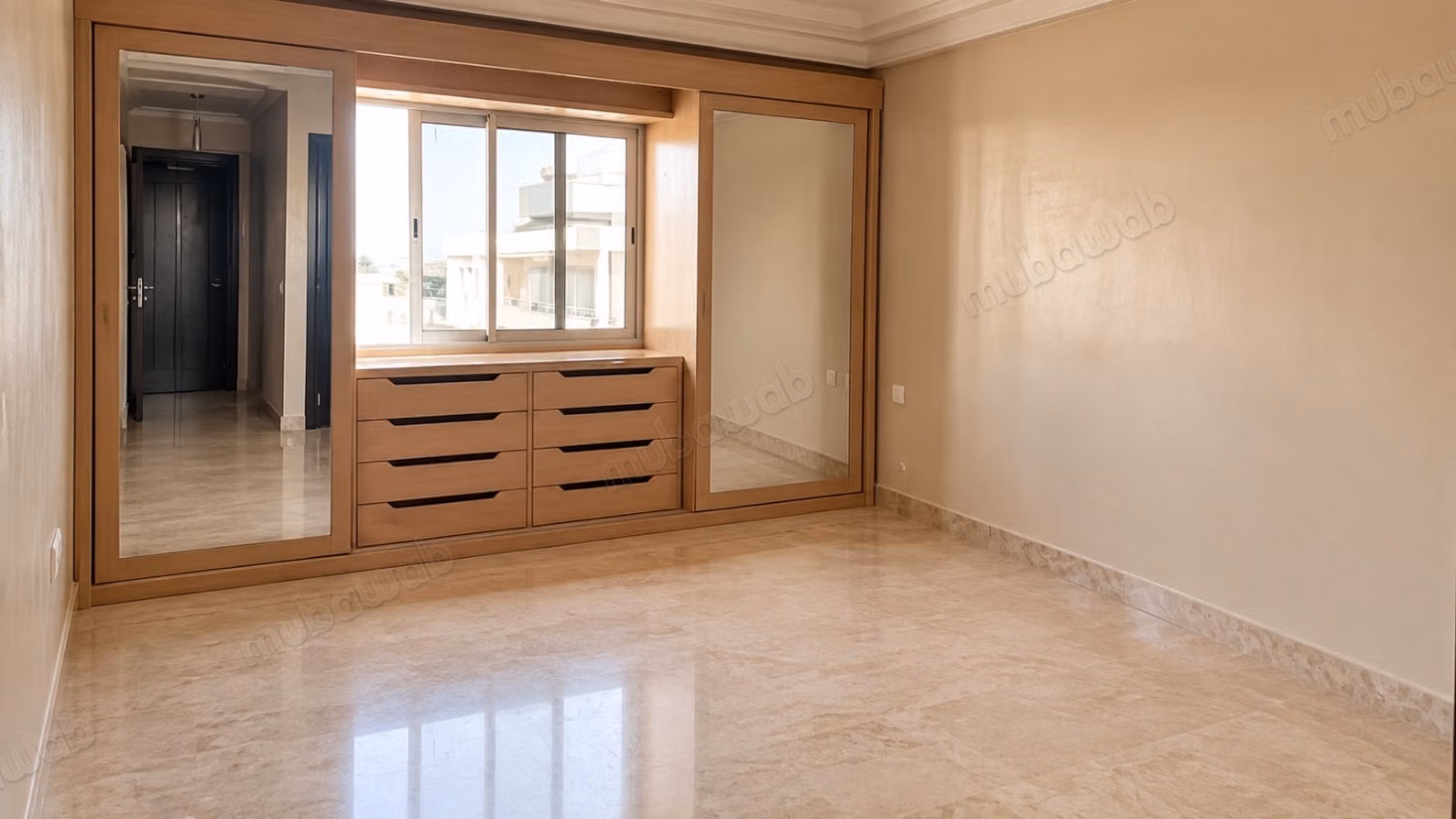 Zeer mooi 3-slaapkamer appartement te koop in les princesses